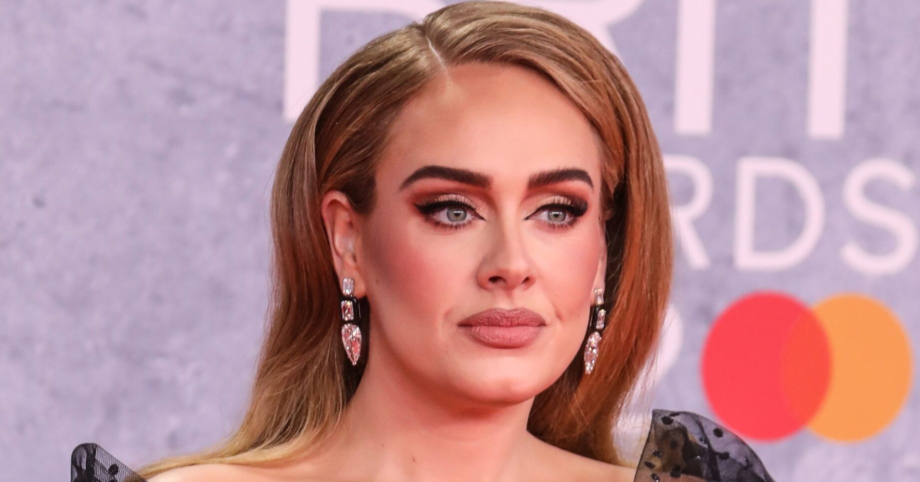 Adele pouting on the red carpet