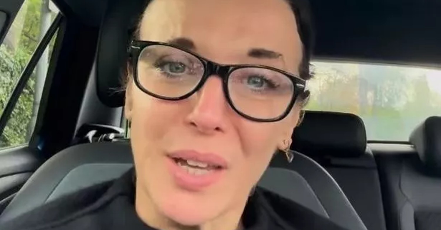 Amanda Abbington talking in her car