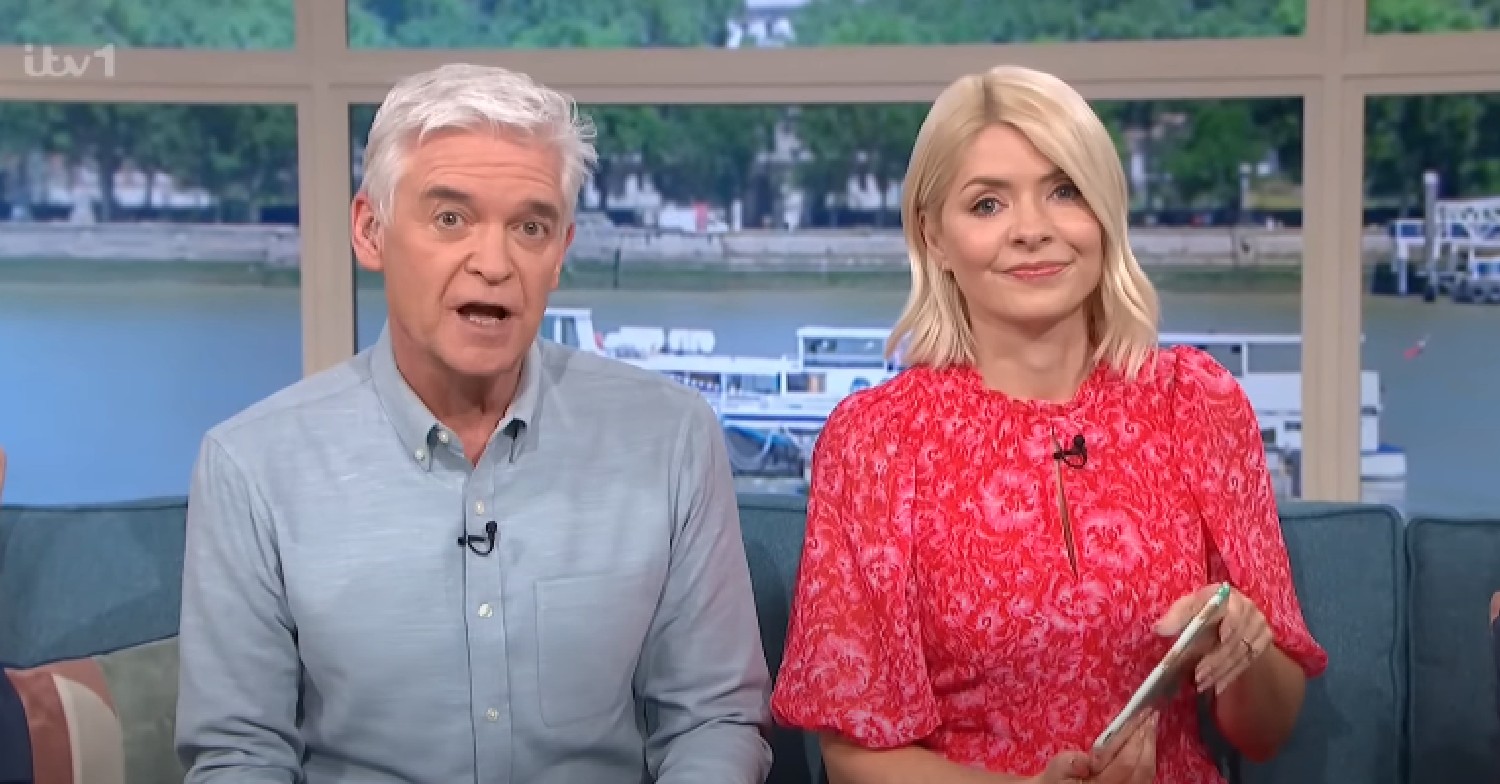 Phillip Schofield and Holly Willoughby hosting This Morning