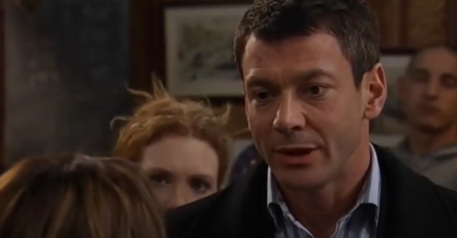 Tony Gordon in the pub on Corrie