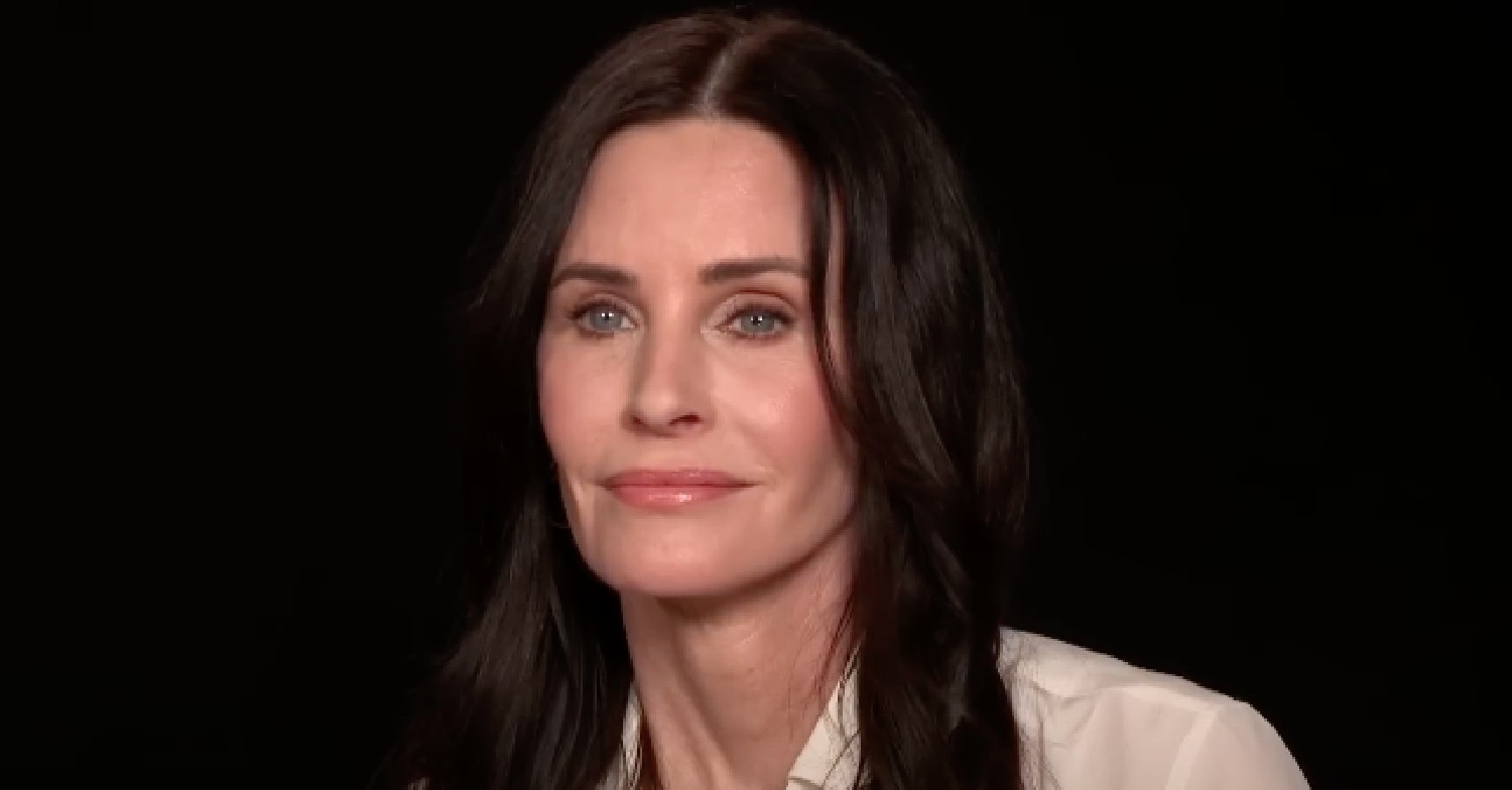 Courtney Cox smiling