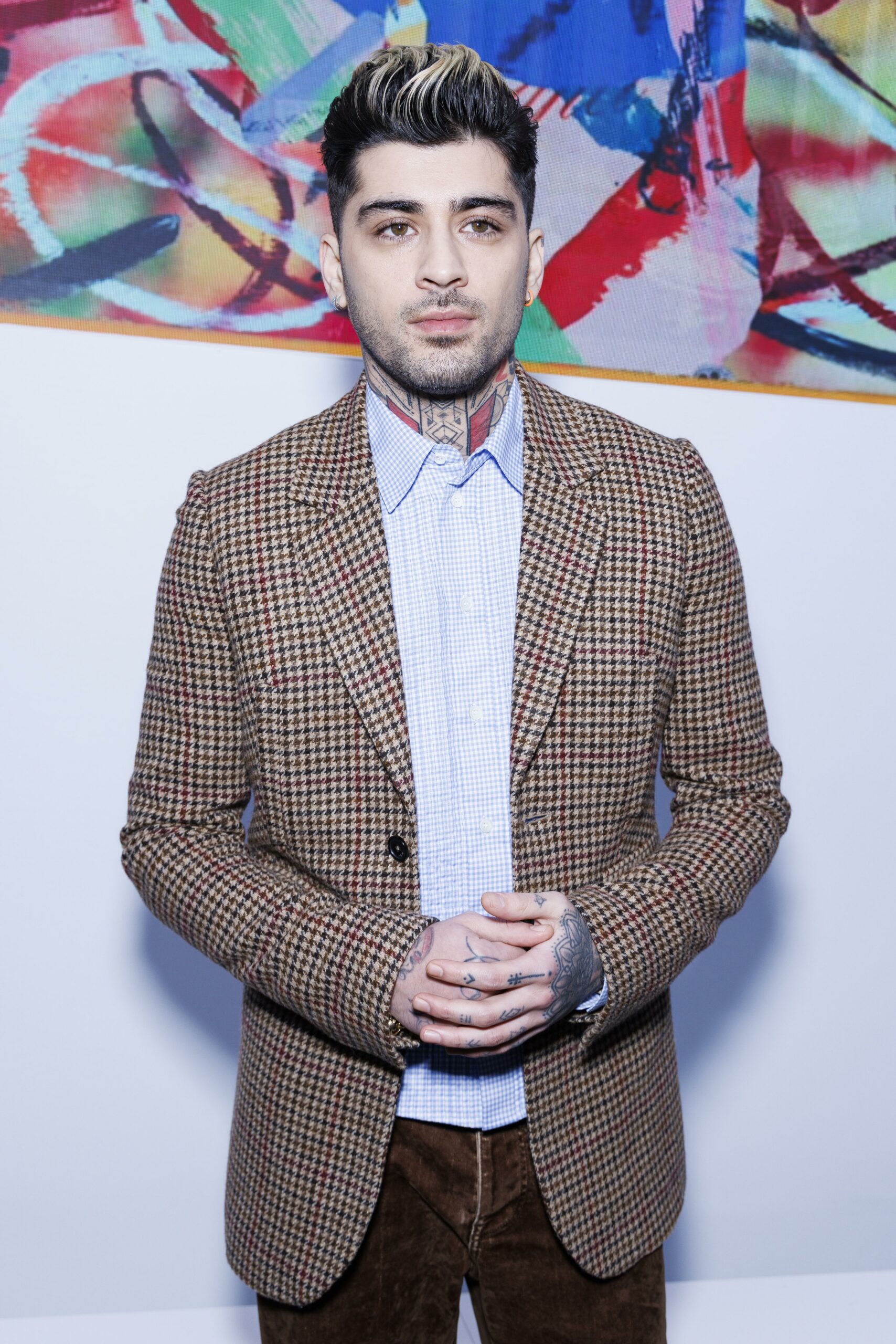 Zayn Malik posing at event