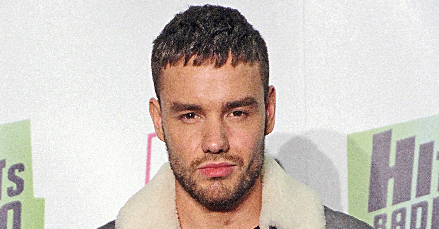 Liam Payne posing at event