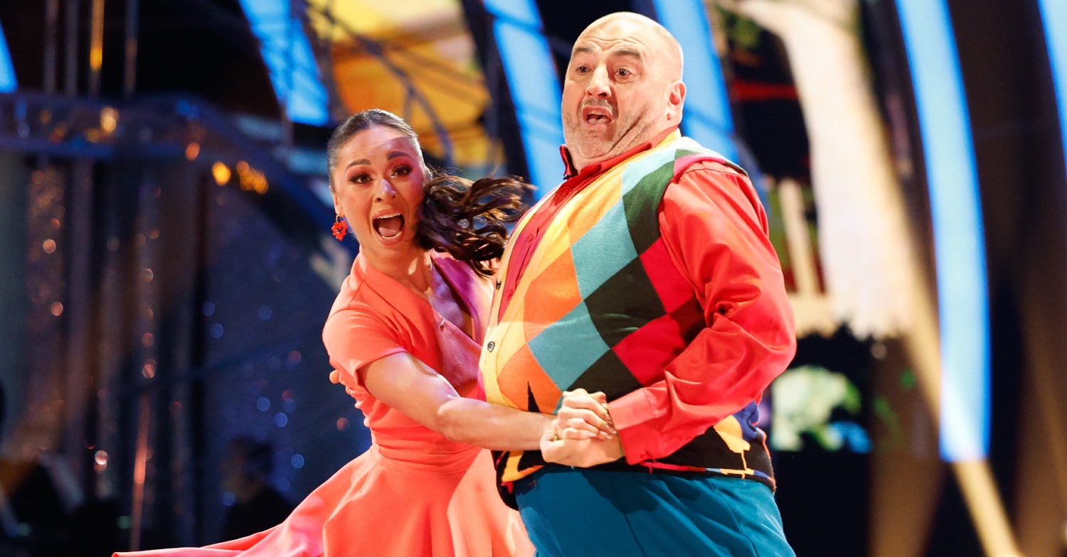 Wynne Evans and Katya Jones dancing