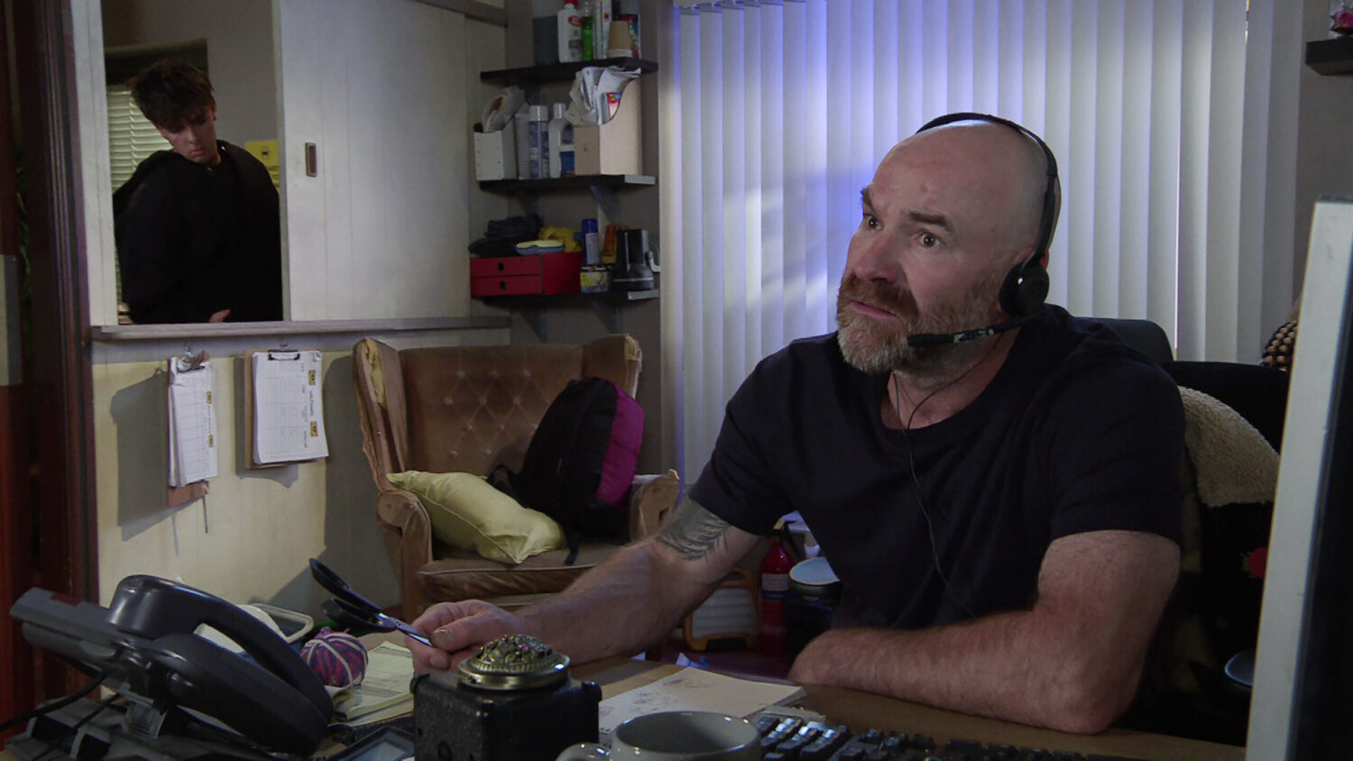 Tim and Mason serious in Coronation Street