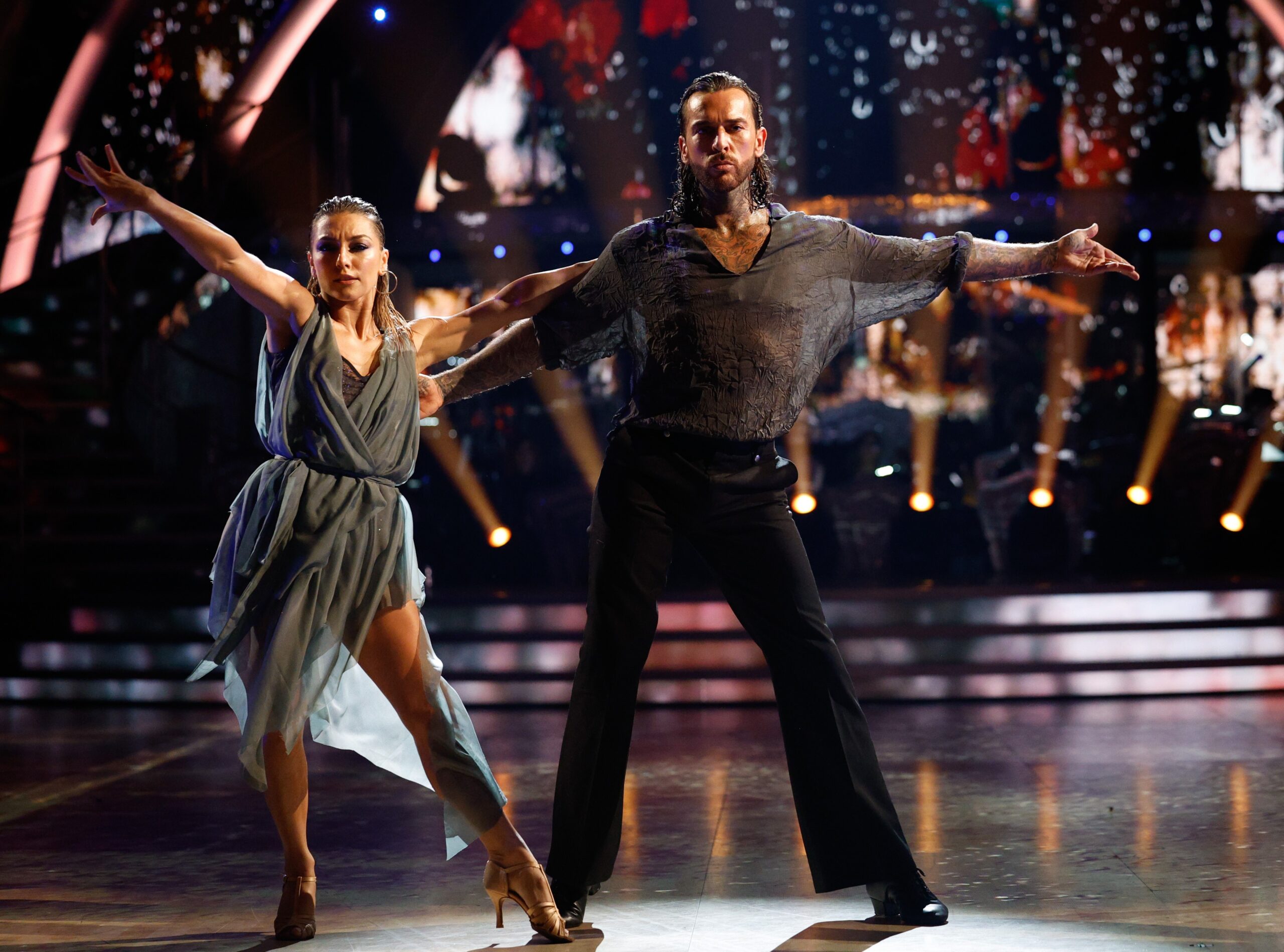 Jowita Przystal and Pete Wicks dancing on Strictly
