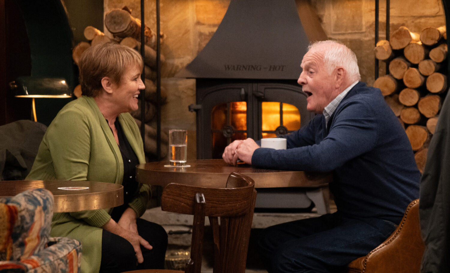 Emmerdale's Brenda and Pollard are in the pub