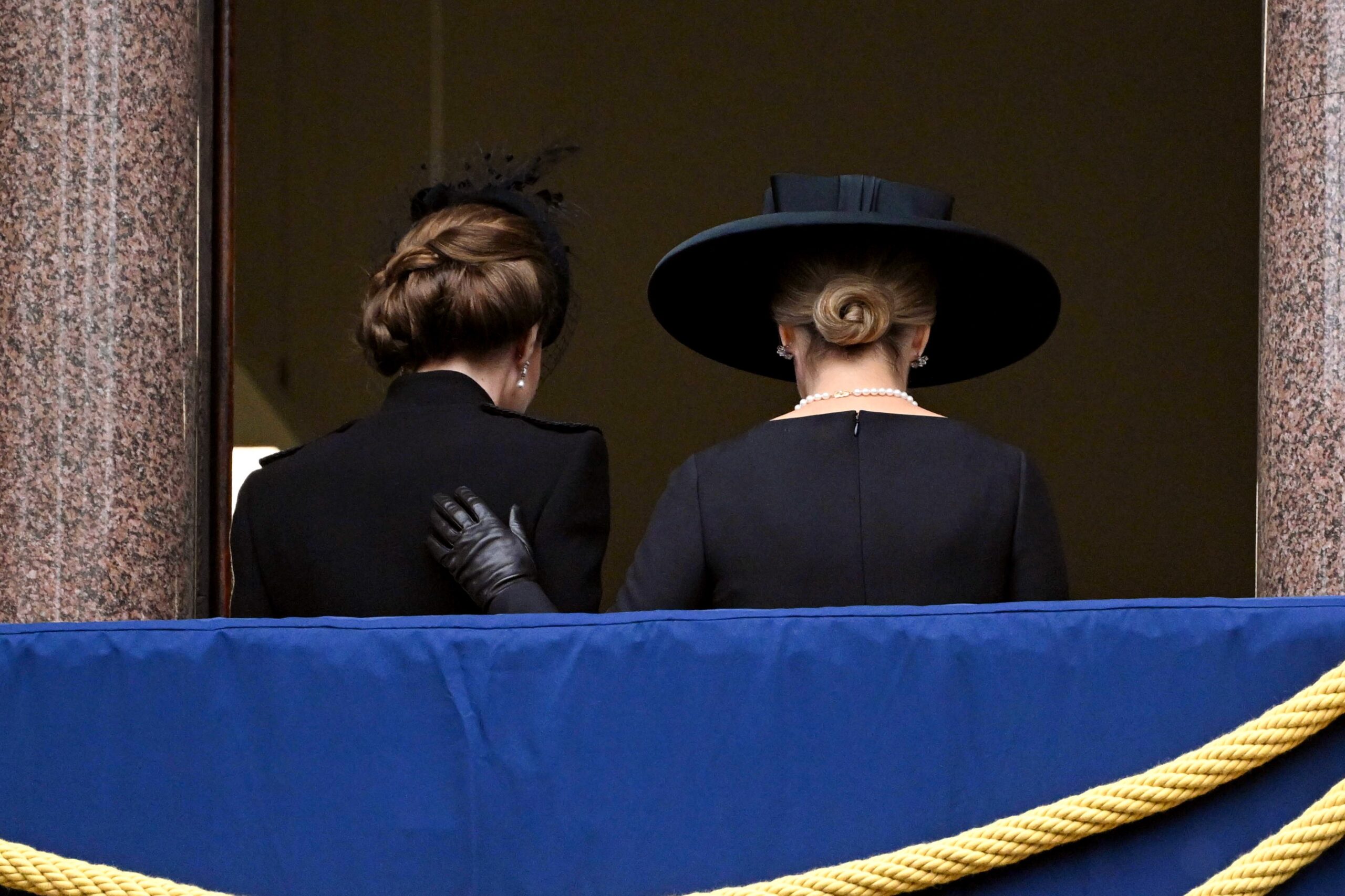 Sophie putting her hand on Princess of Wales' back on Remembrance Sunday