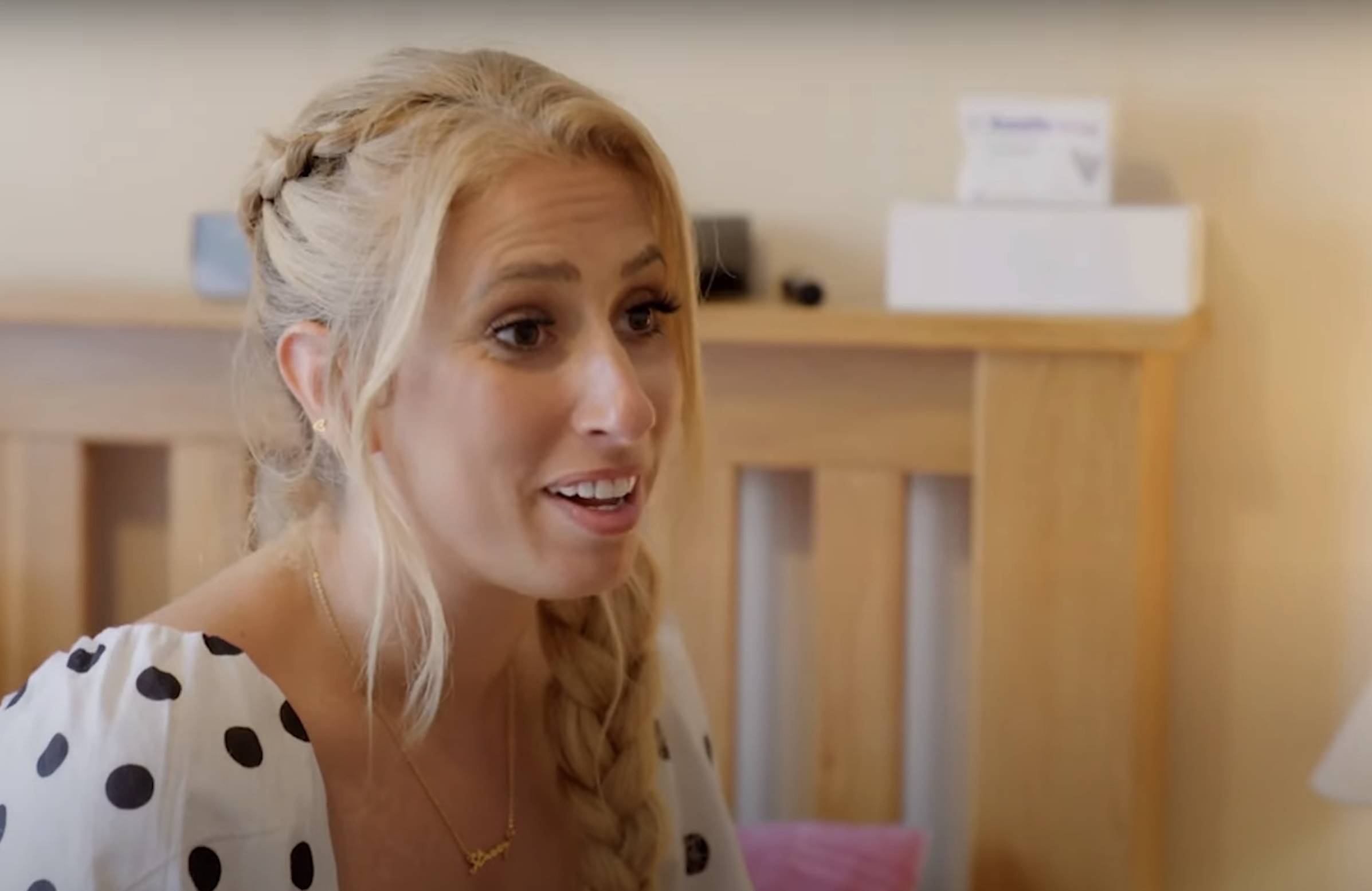 Stacey Solomon in a black and white polkadot blouse offering home clearance advice on her show Sort Your Life Out