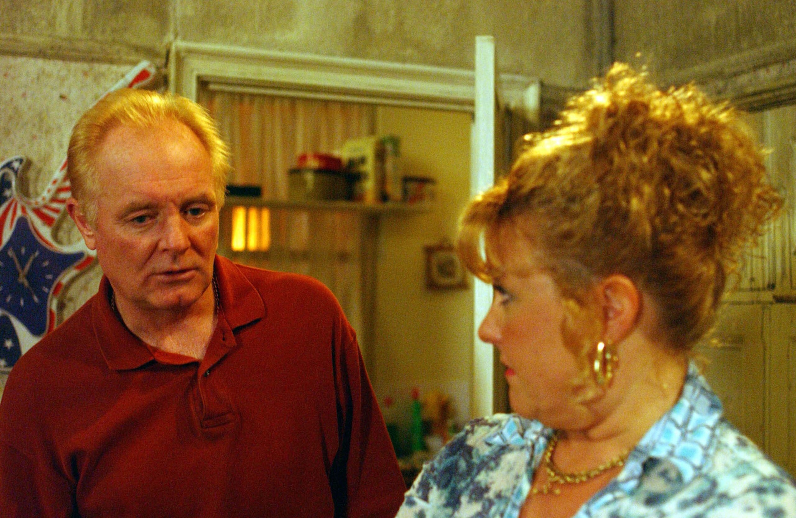 Les and Cilla talking on Coronation Street