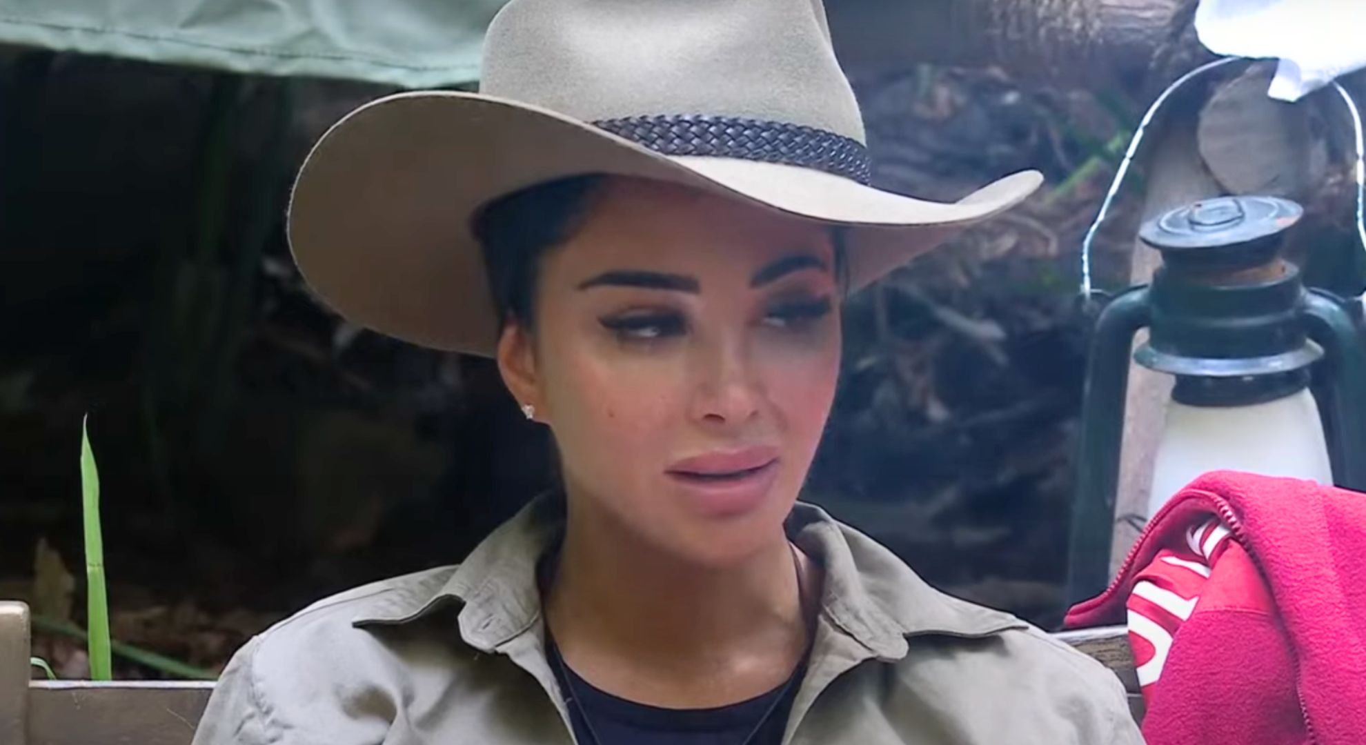 Tulisa consoles Barry as he breaks down in the camp 