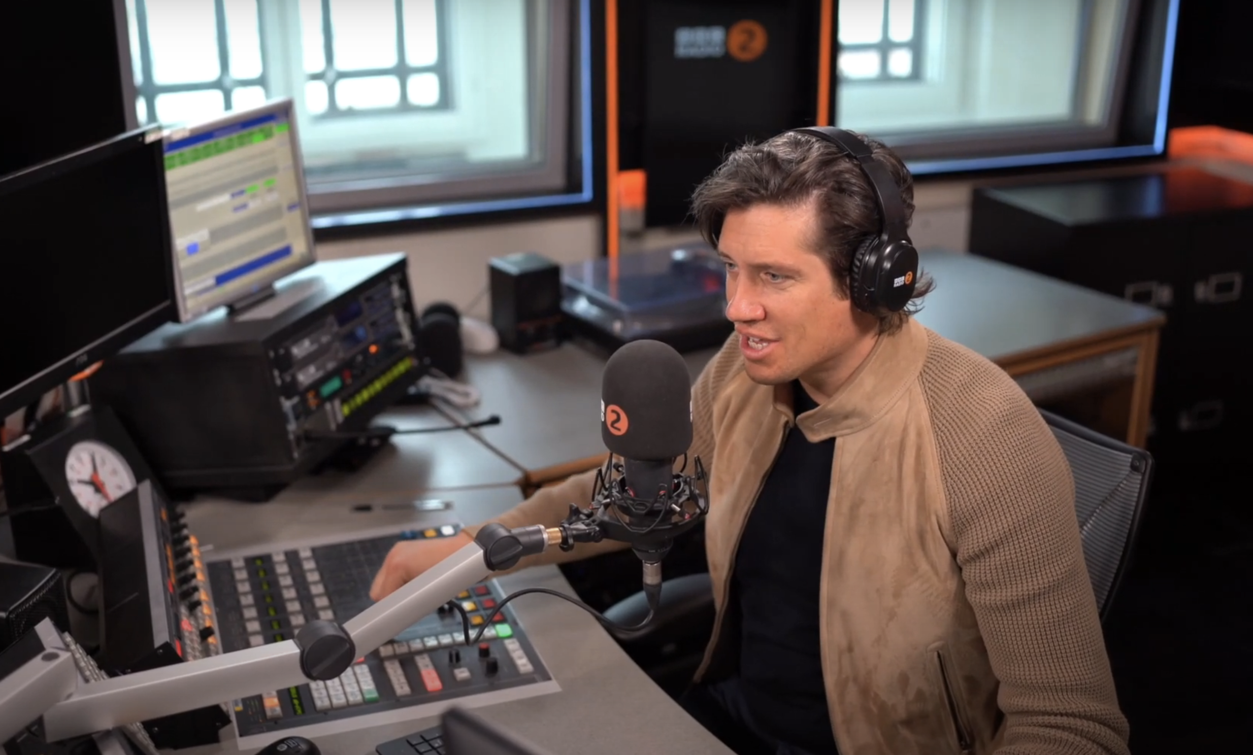 Vernon Kay in the BBC radio studio