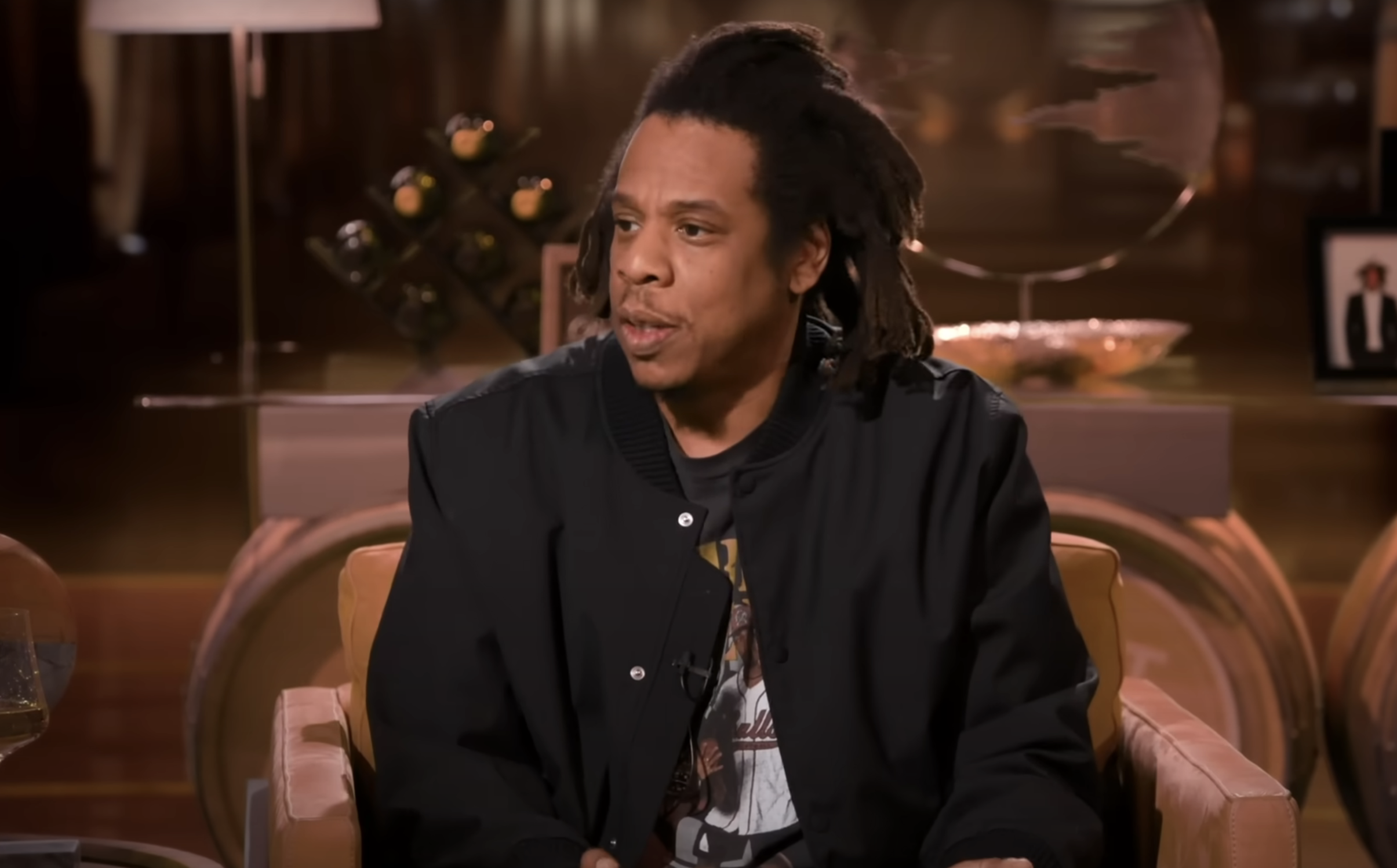 Jay-Z being interviewed by Kevin Hart