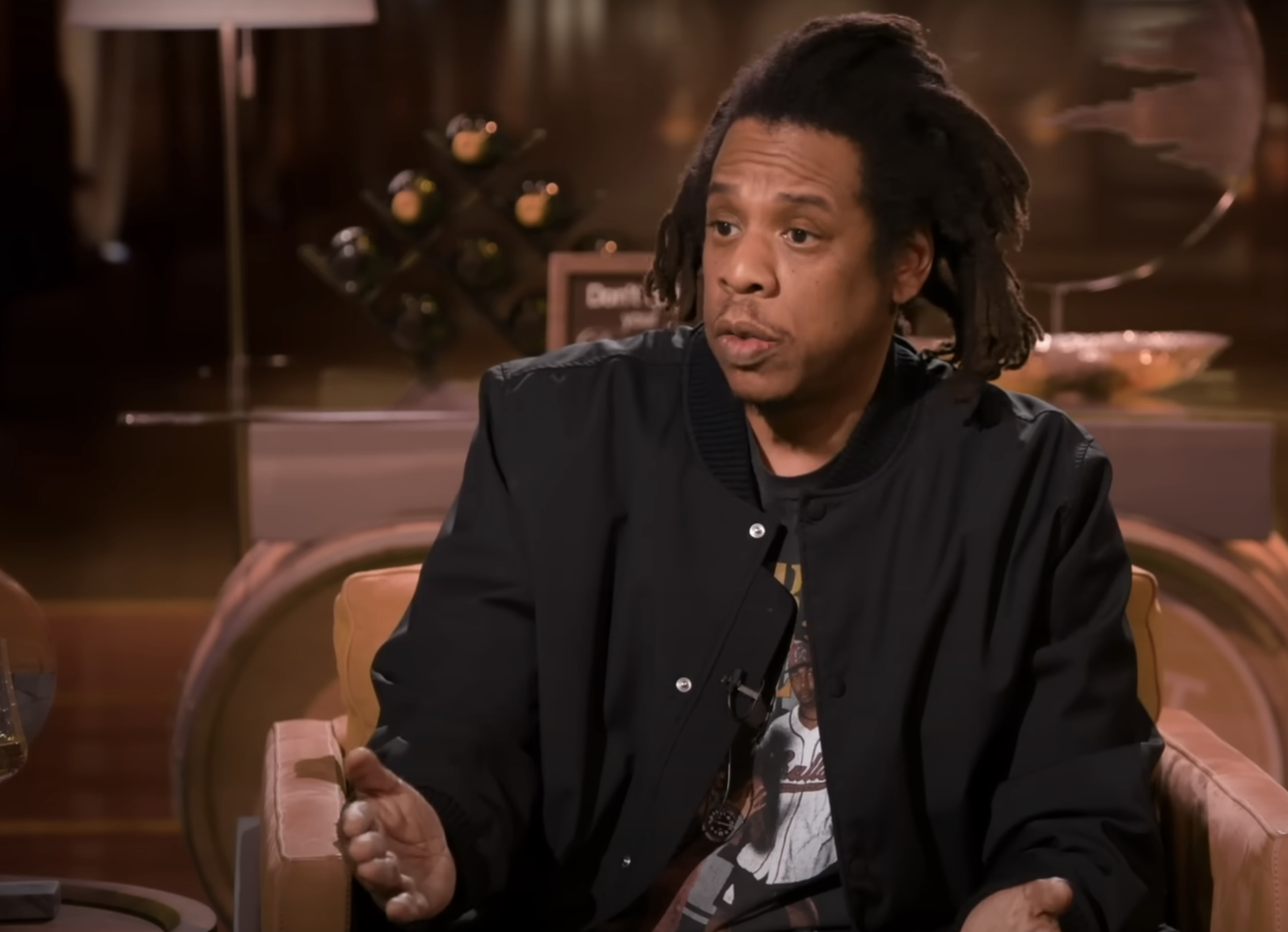 Jay-Z being interviewed by Kevin Hart