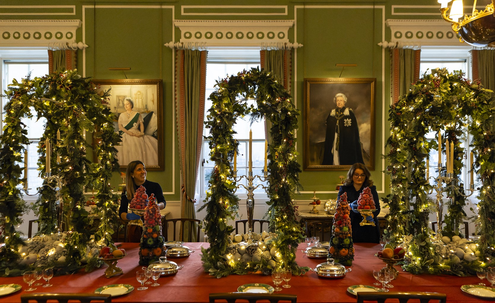 Royal Christmas decorations in the Palace of Holyroodhouse