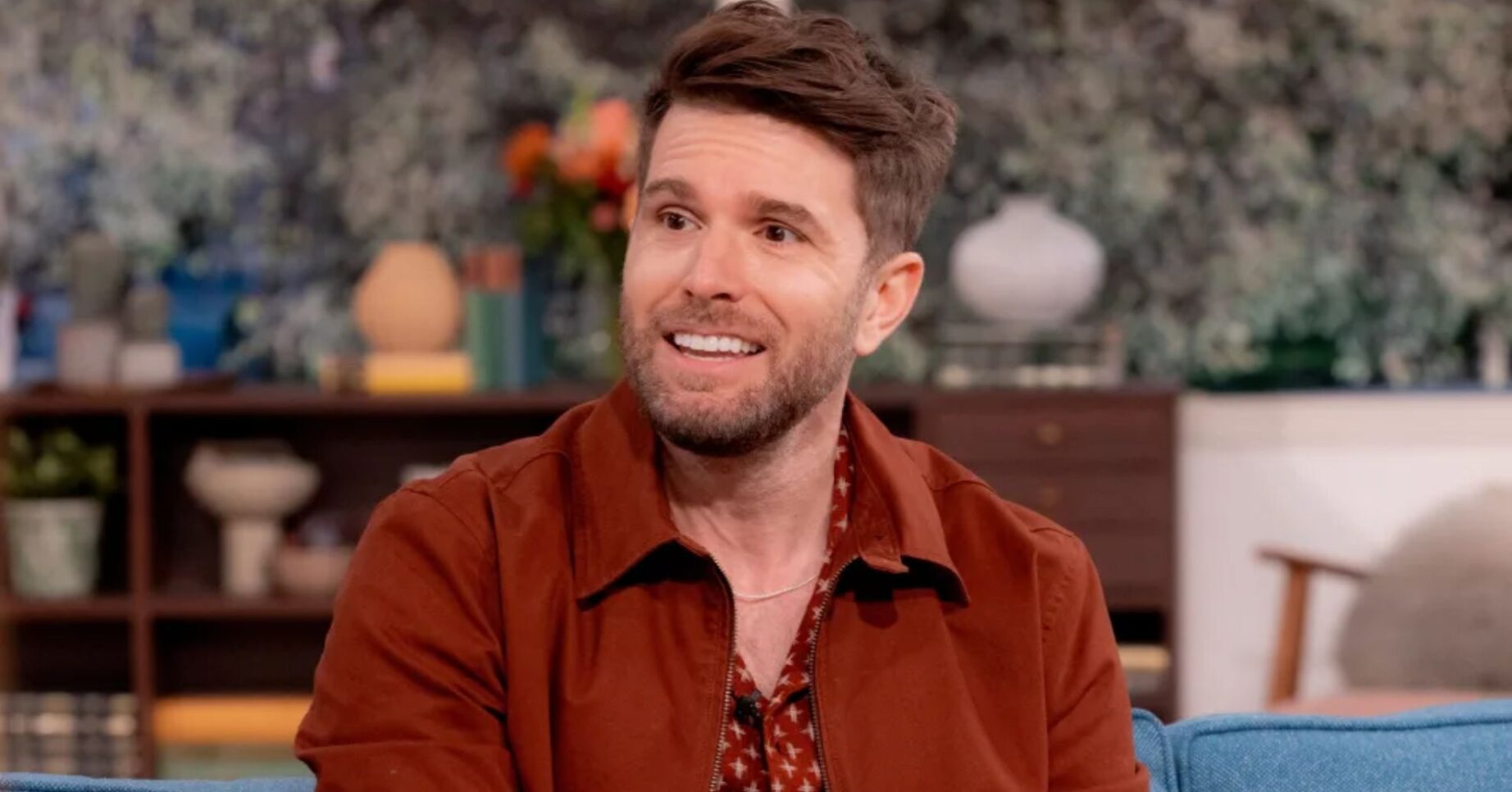Joel Dommett smiling on This Morning