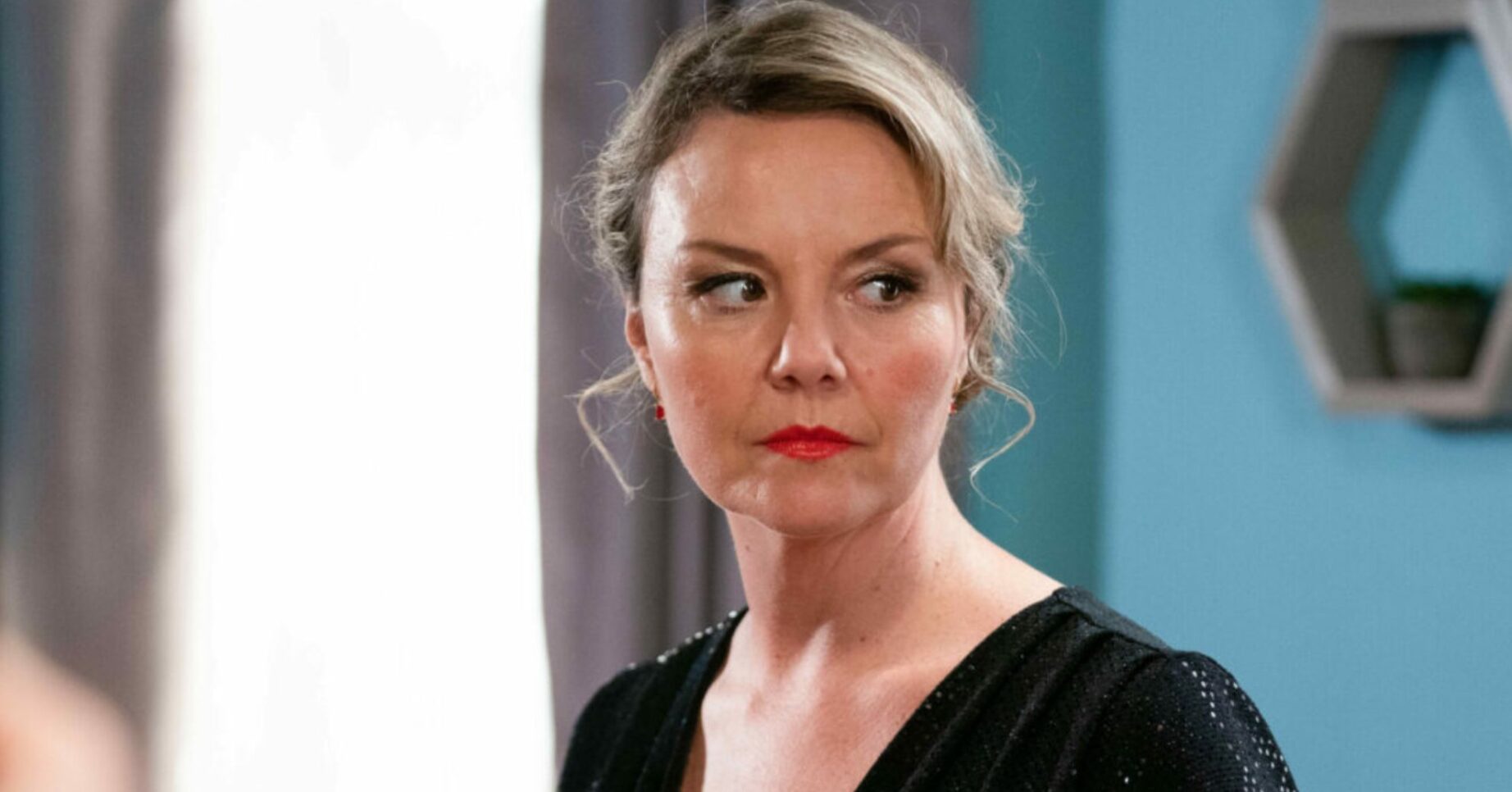 Janine looks shifty on EastEnders (Credit: BBC/Composite: ED!)