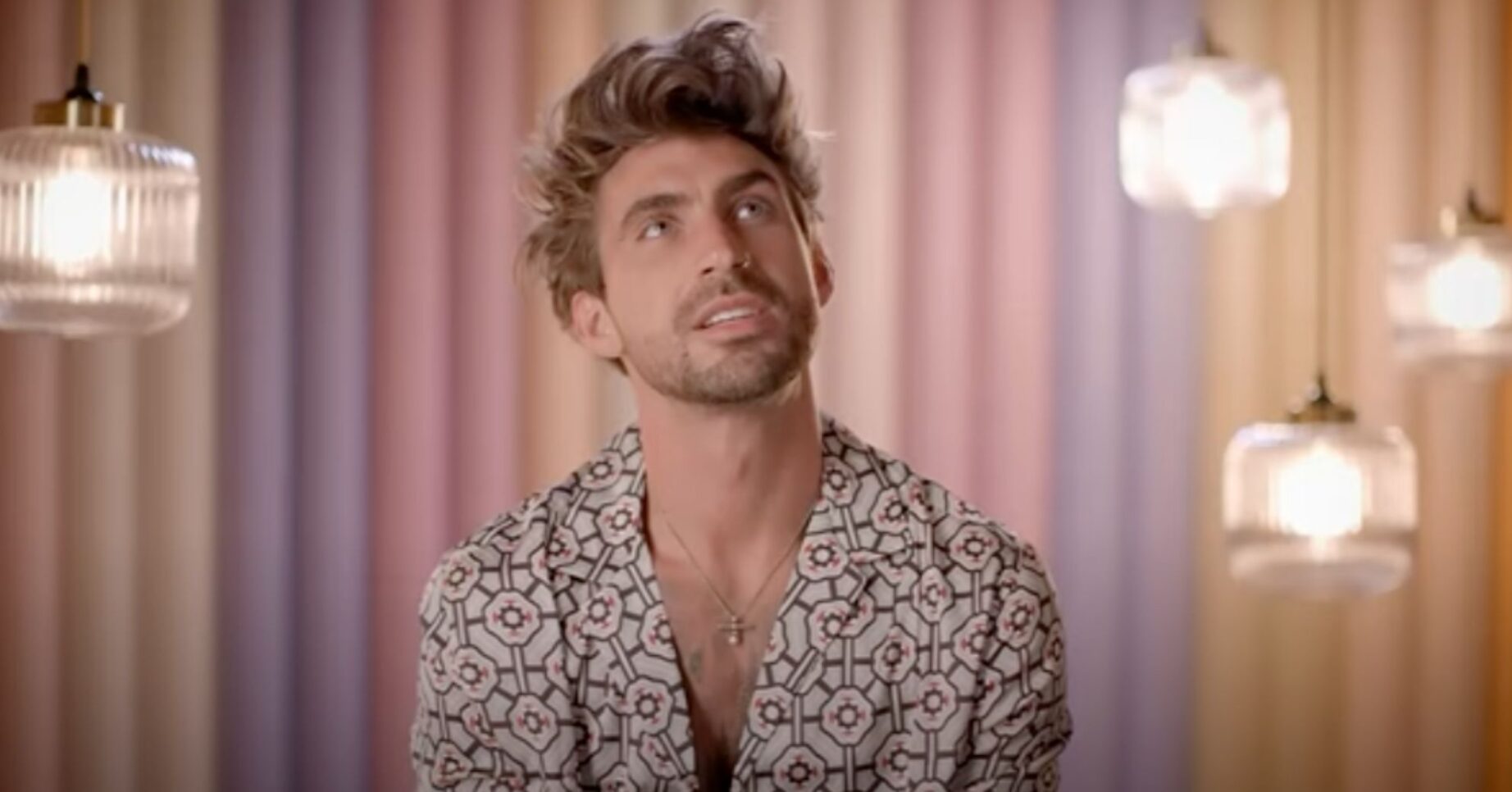 Chris Taylor looks up to the sky