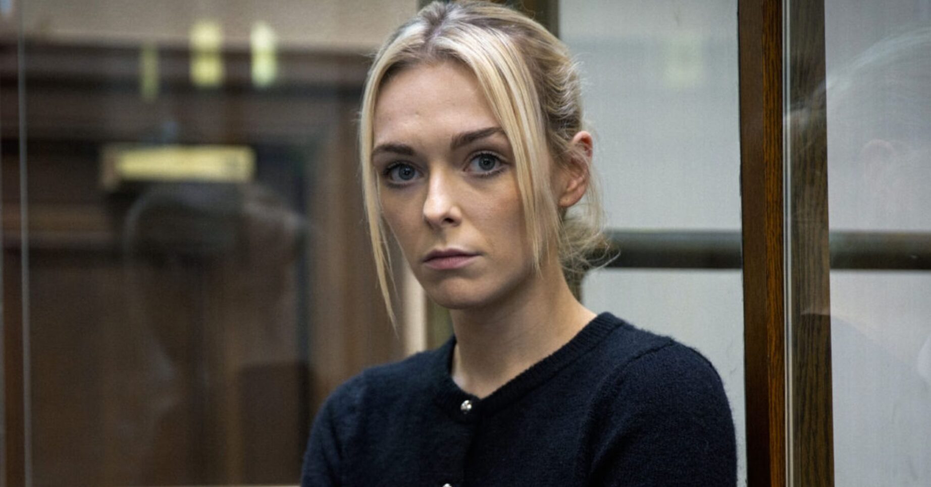 Lauren on the stand on Coronation Street (Credit: ITV/Composite: ED!)