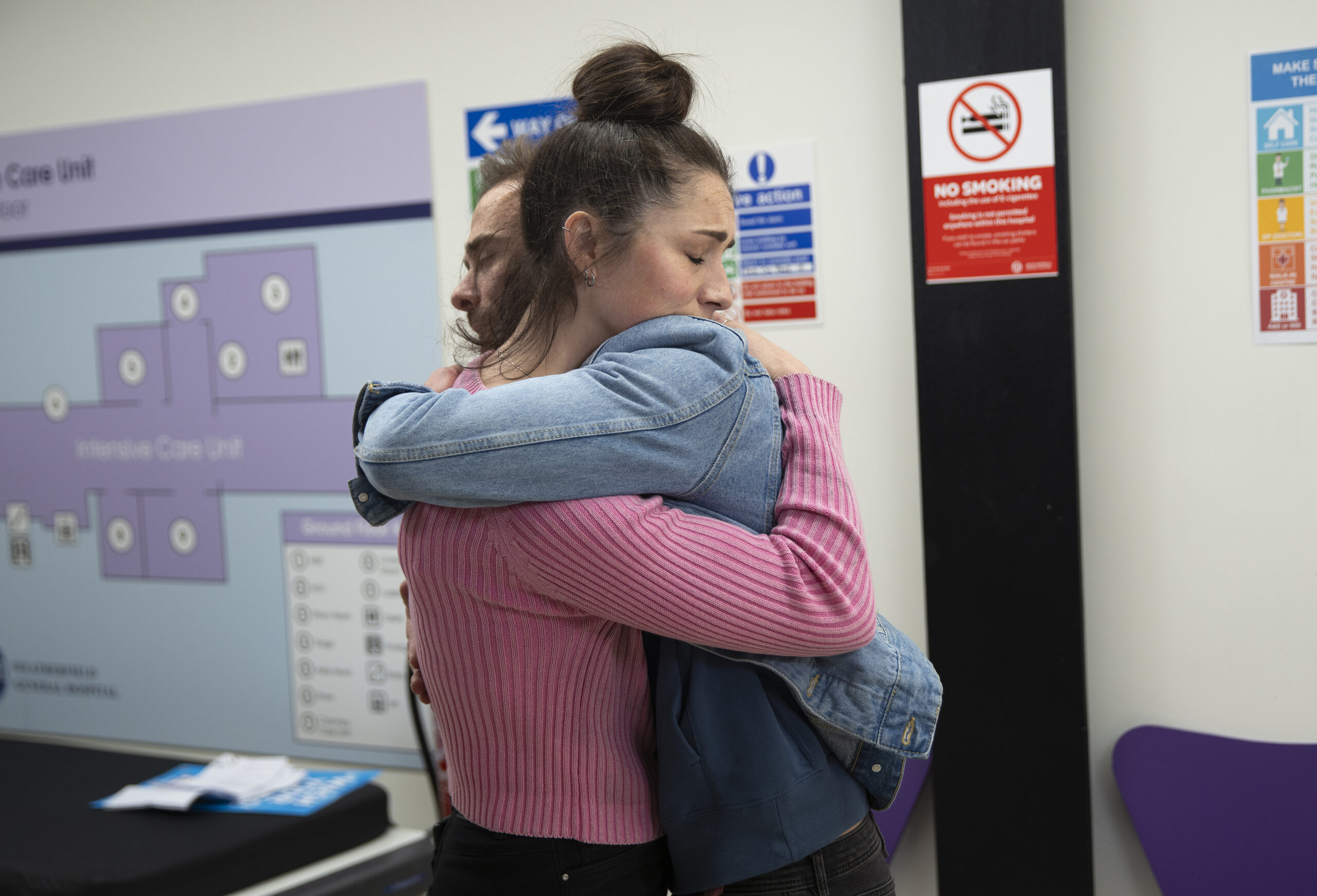 David and Shona hugging at the hospital
