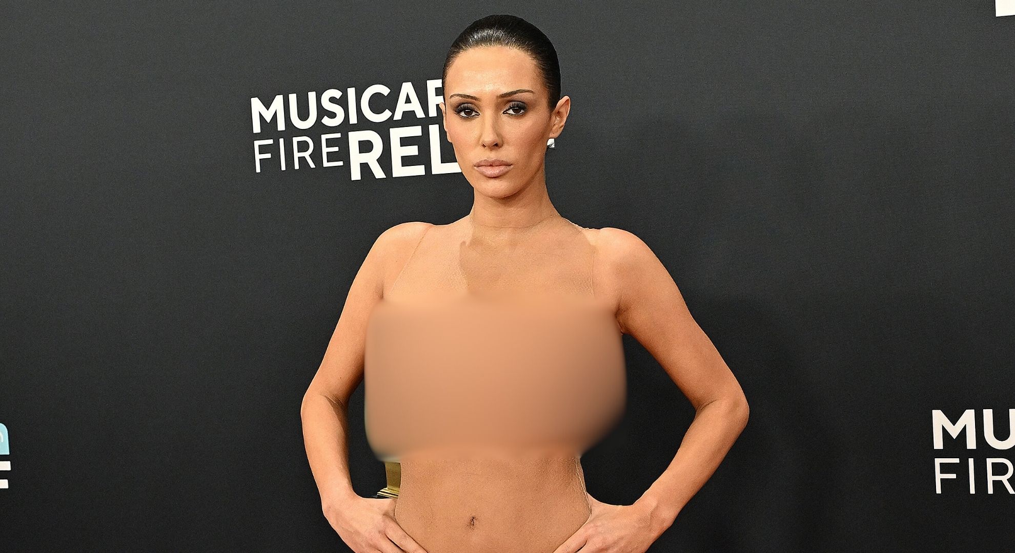 Bianca Censori poses in a 'naked outfit' at Grammy's 2025
