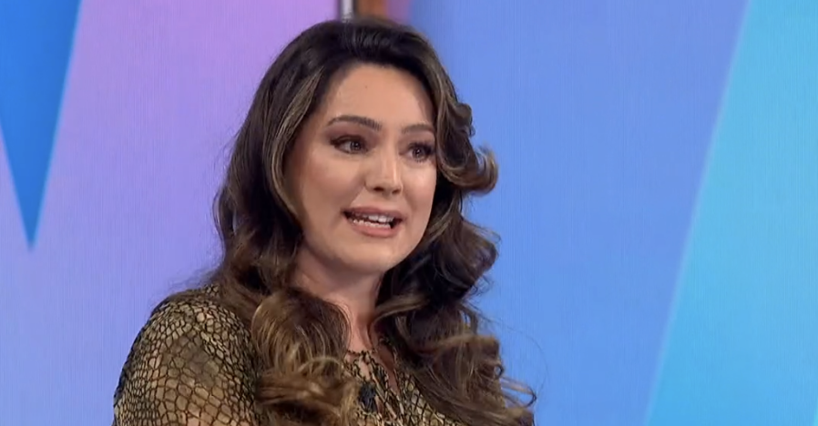  Kelly Brook crying on Loose Women
