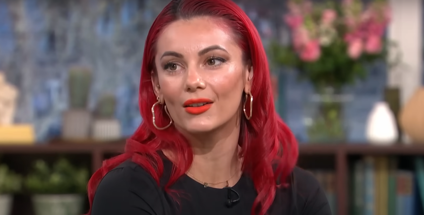 Dianne Buswell looking to her side