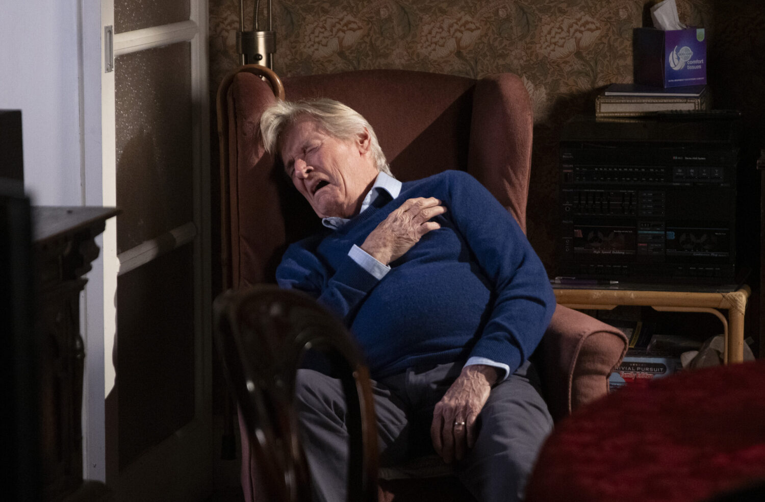 Coronation Street's Ken in pain