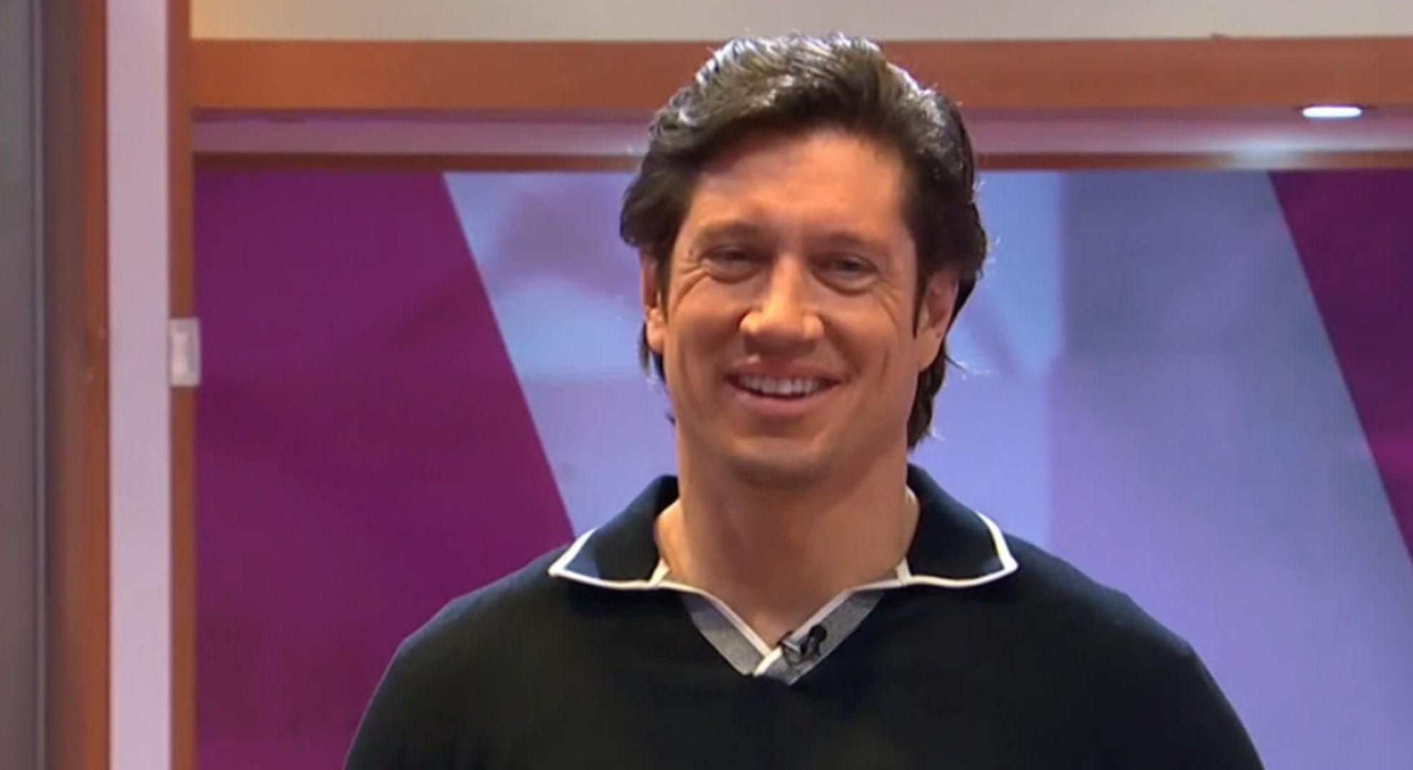 Vernon Kay looking front and smiling 