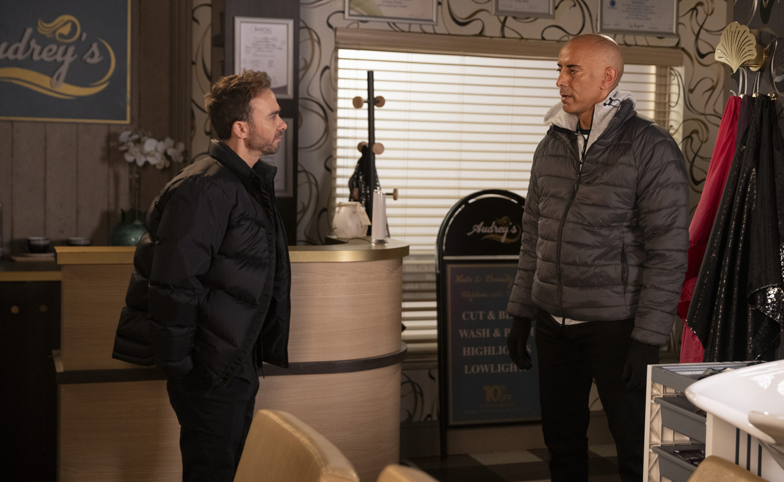 David talking to Andy at the salon in Coronation Street