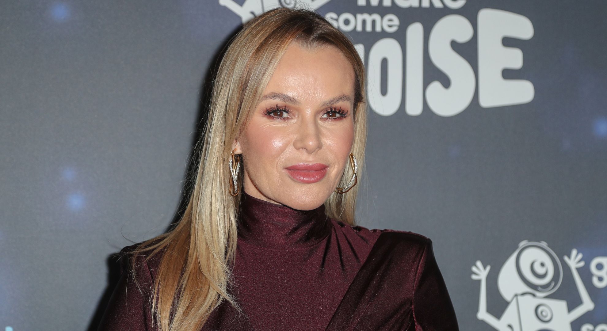 Amanda Holden looking front