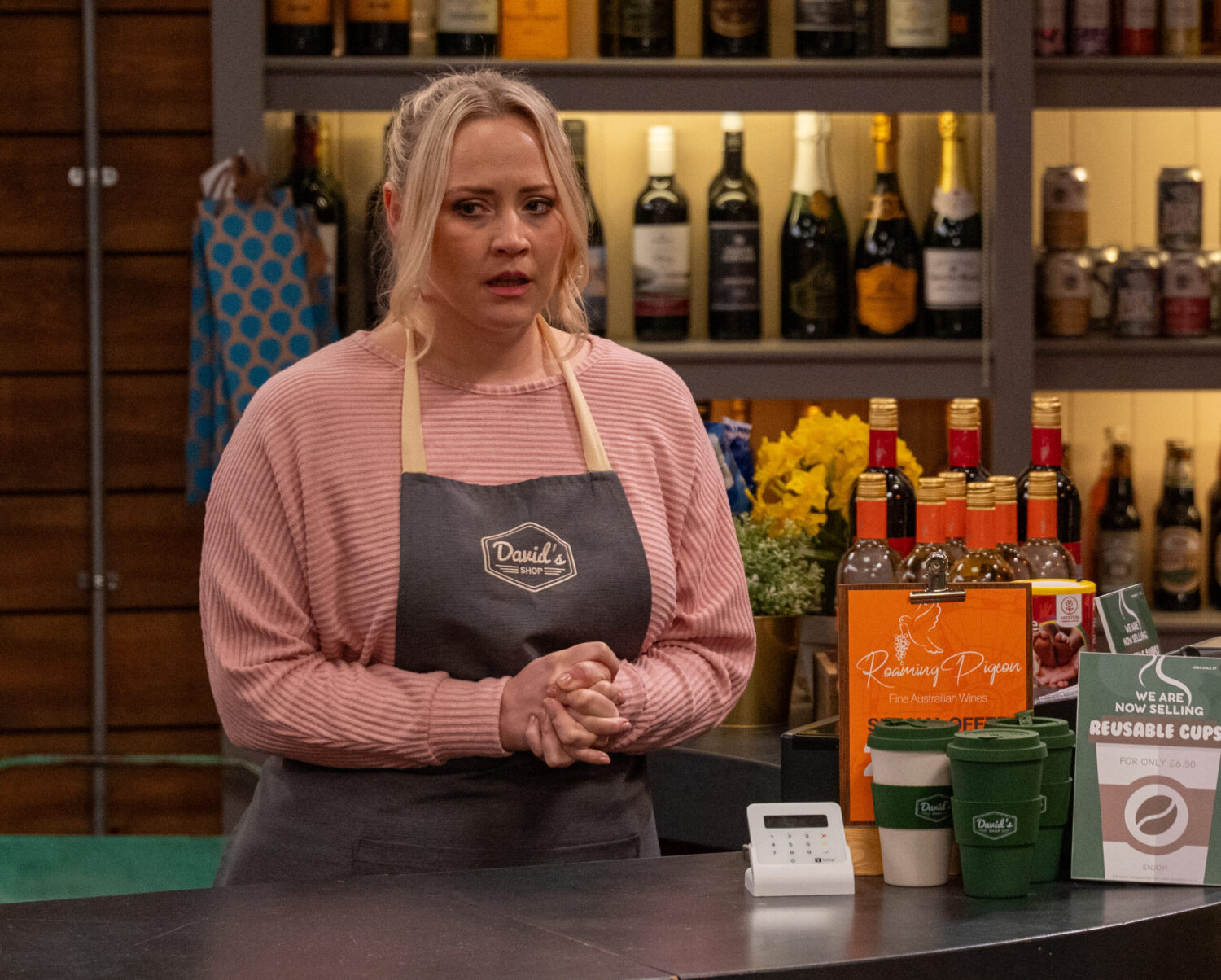 Tracy stressed at shop in Emmerdale