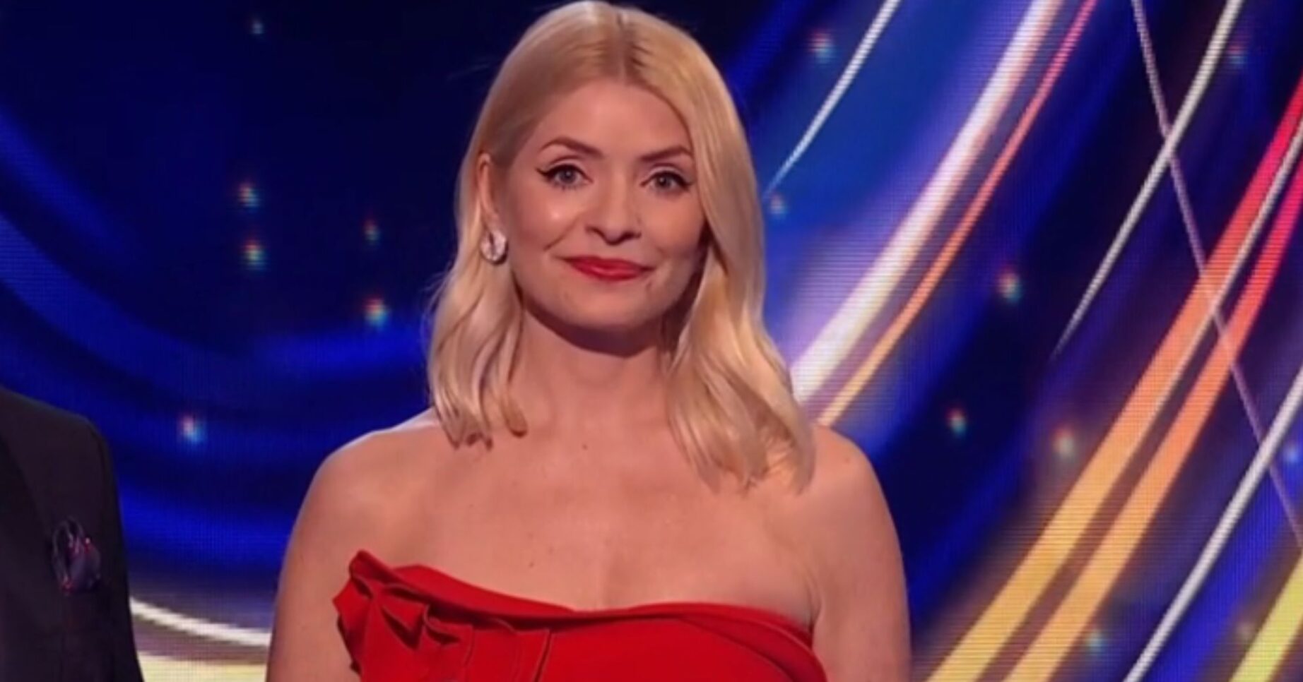Holly Willoughby looking front