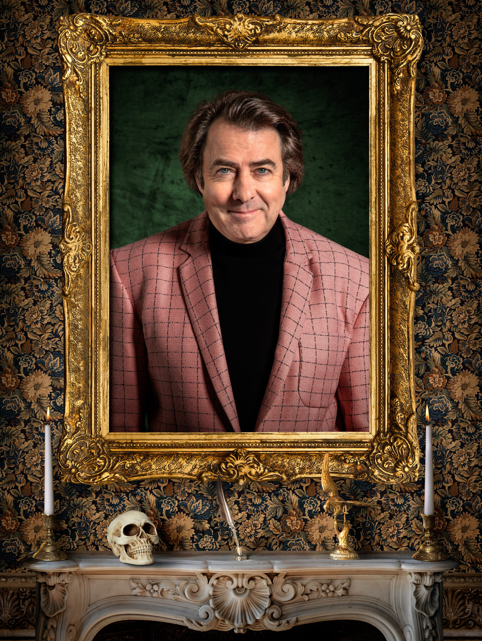 Jonathan Ross in his Celebrity Traitors headshot