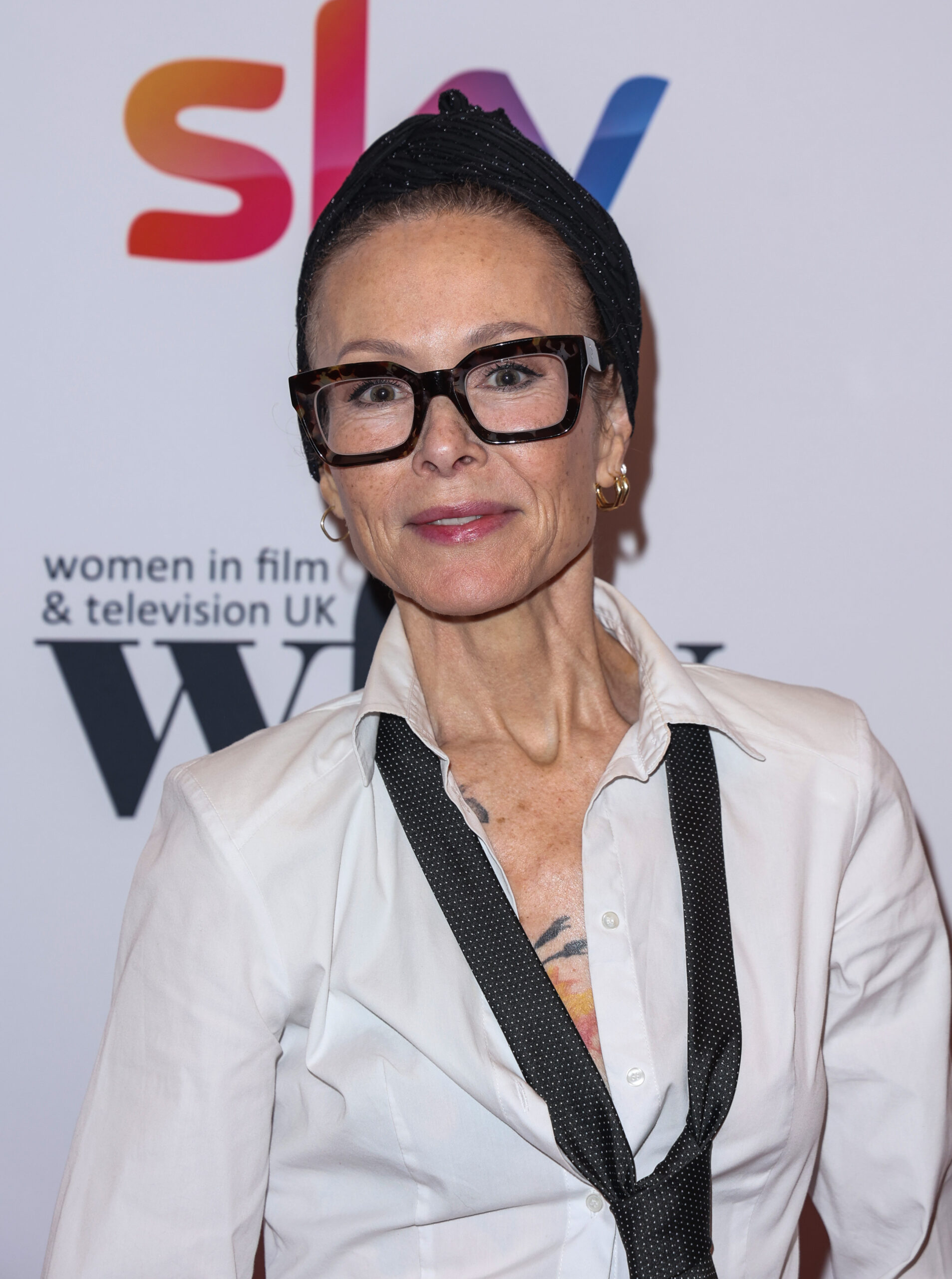 Amanda Mealing on the red carpet
