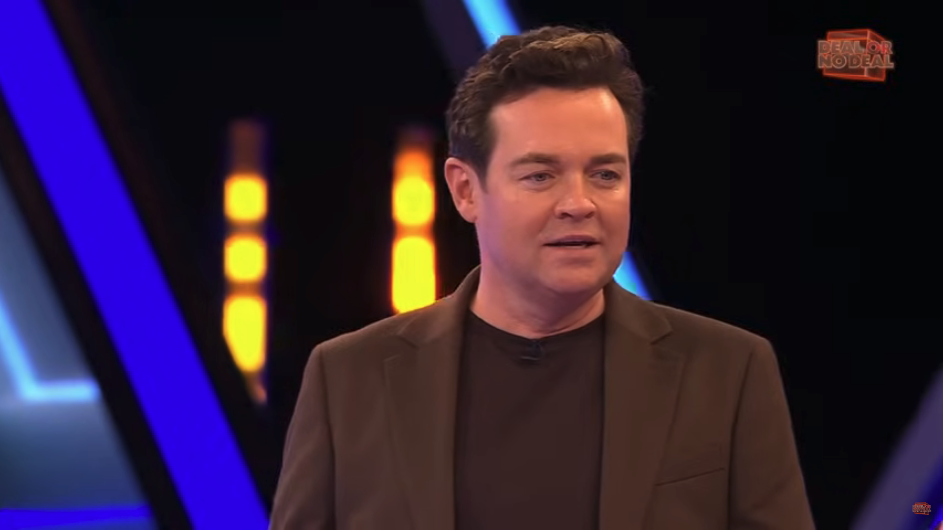 Stephen Mulhern presenting Deal or No Deal