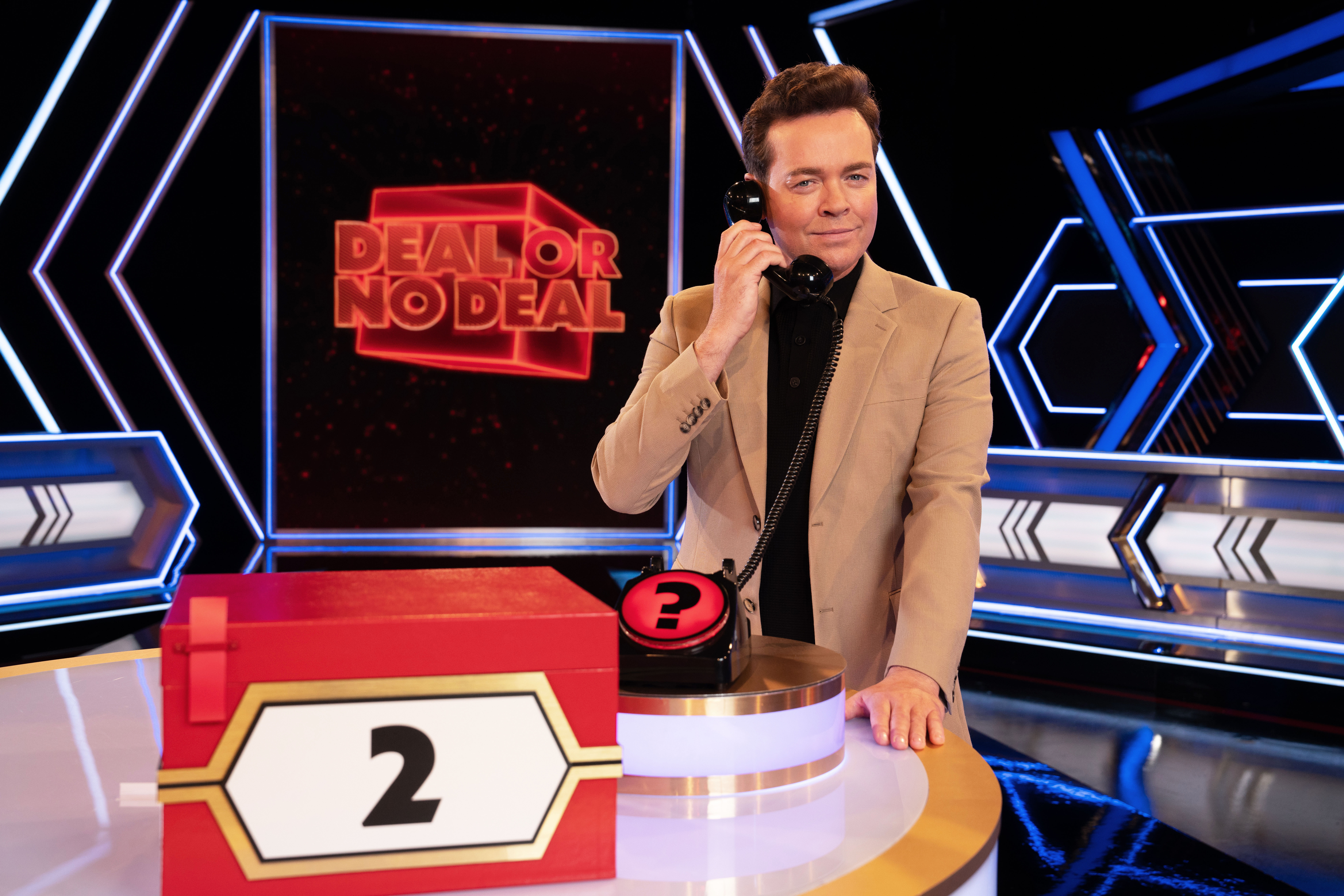 Stephen Mulhern presenting Deal or No Deal