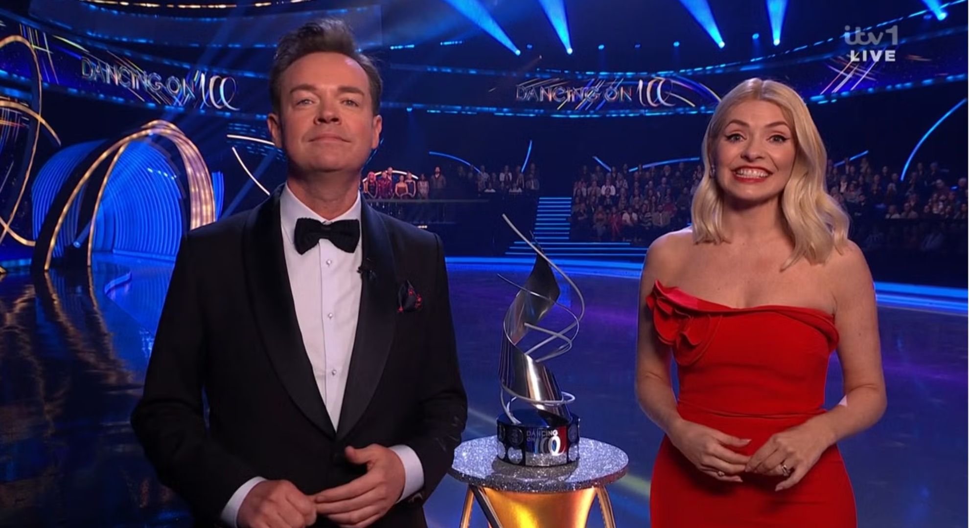 Stephen Mulhern and Holly Willoughby presenting Dancing On Ice