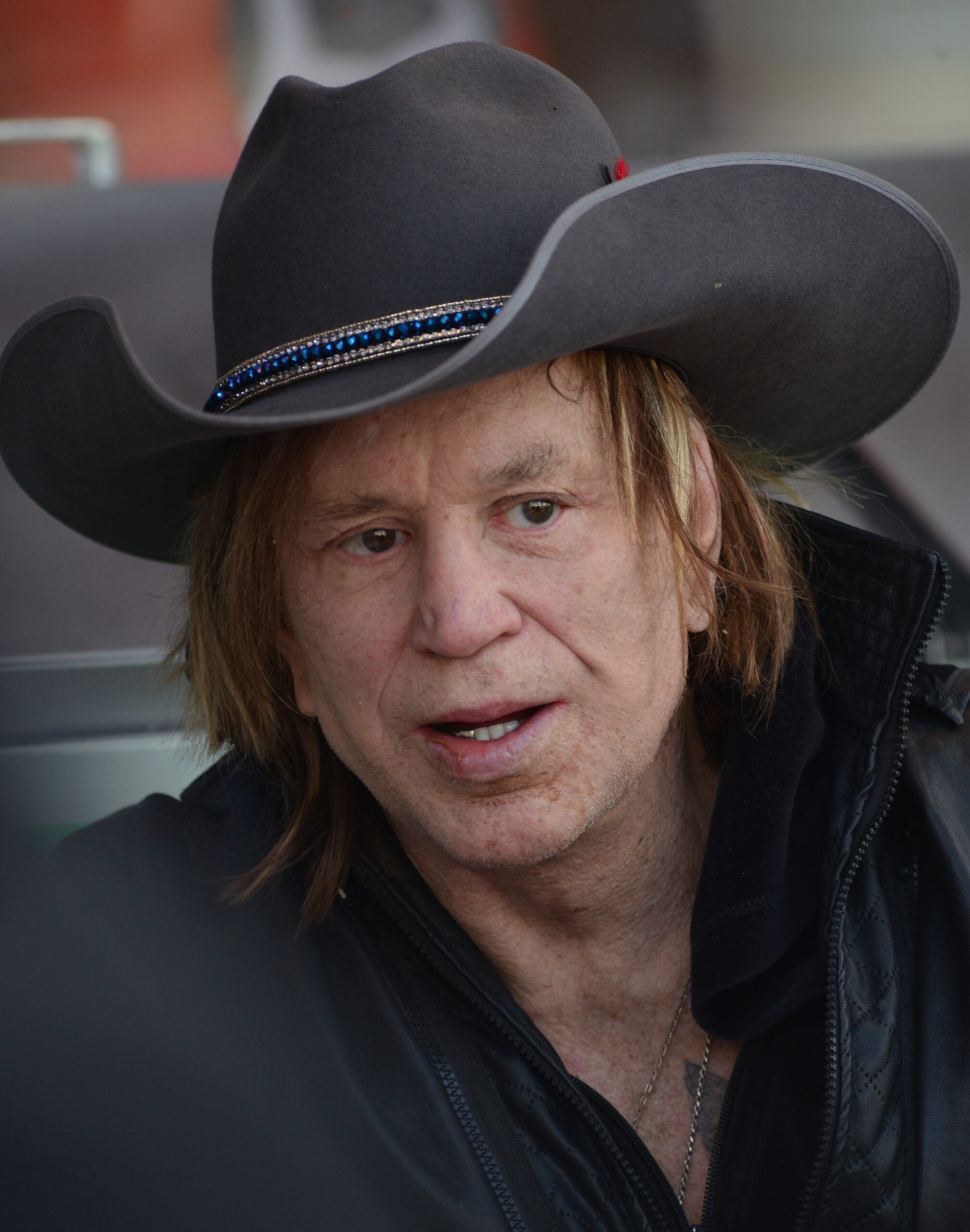 Mickey Rourke looking in front