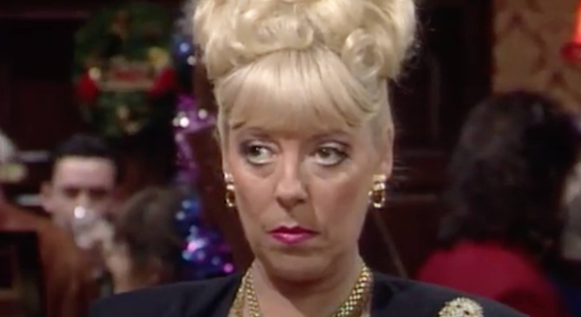 Julie Goodyear glares as Bet Lynch in Corrie