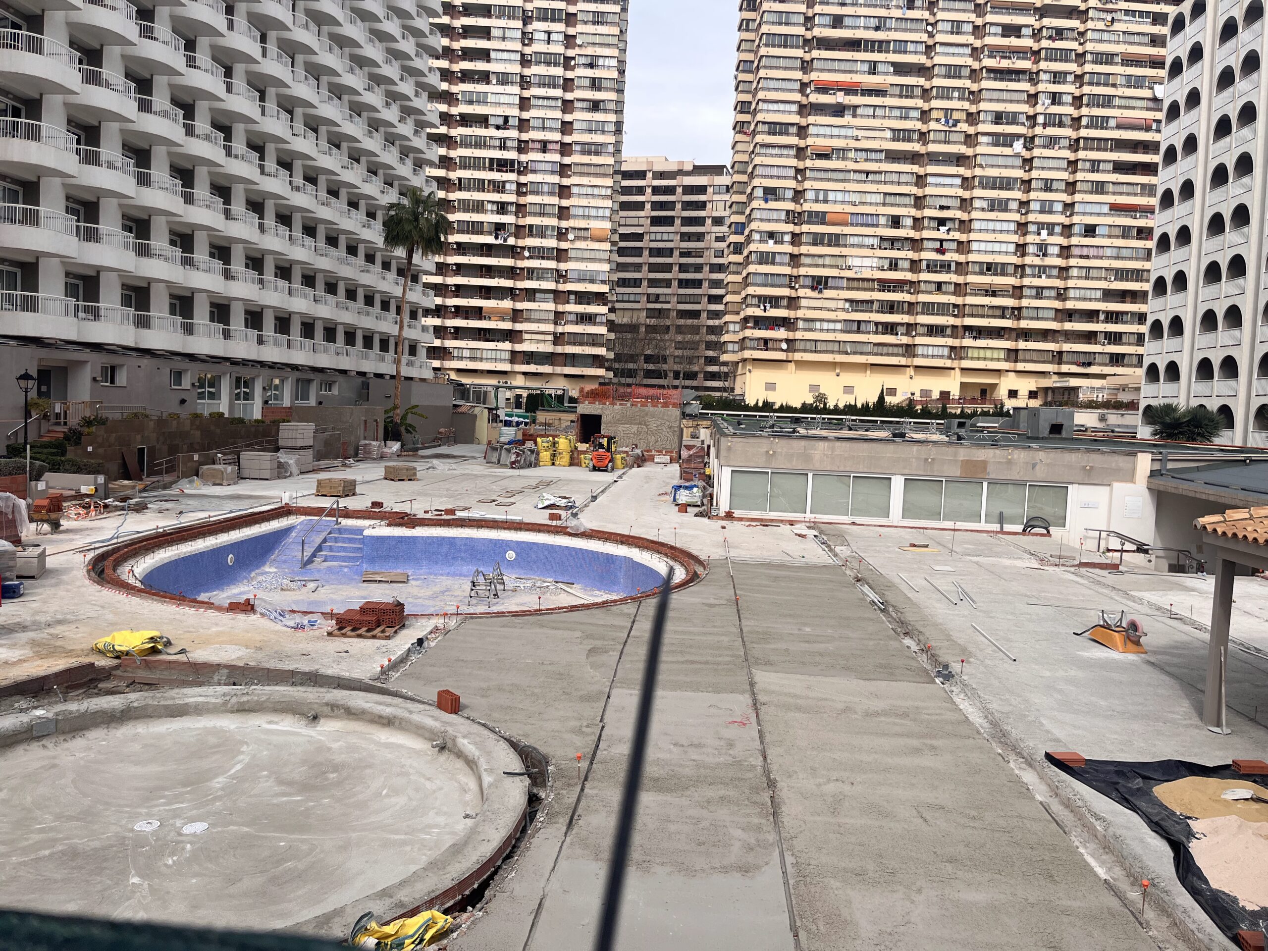 Building site pool area of the Sol Pelicanos hotel
