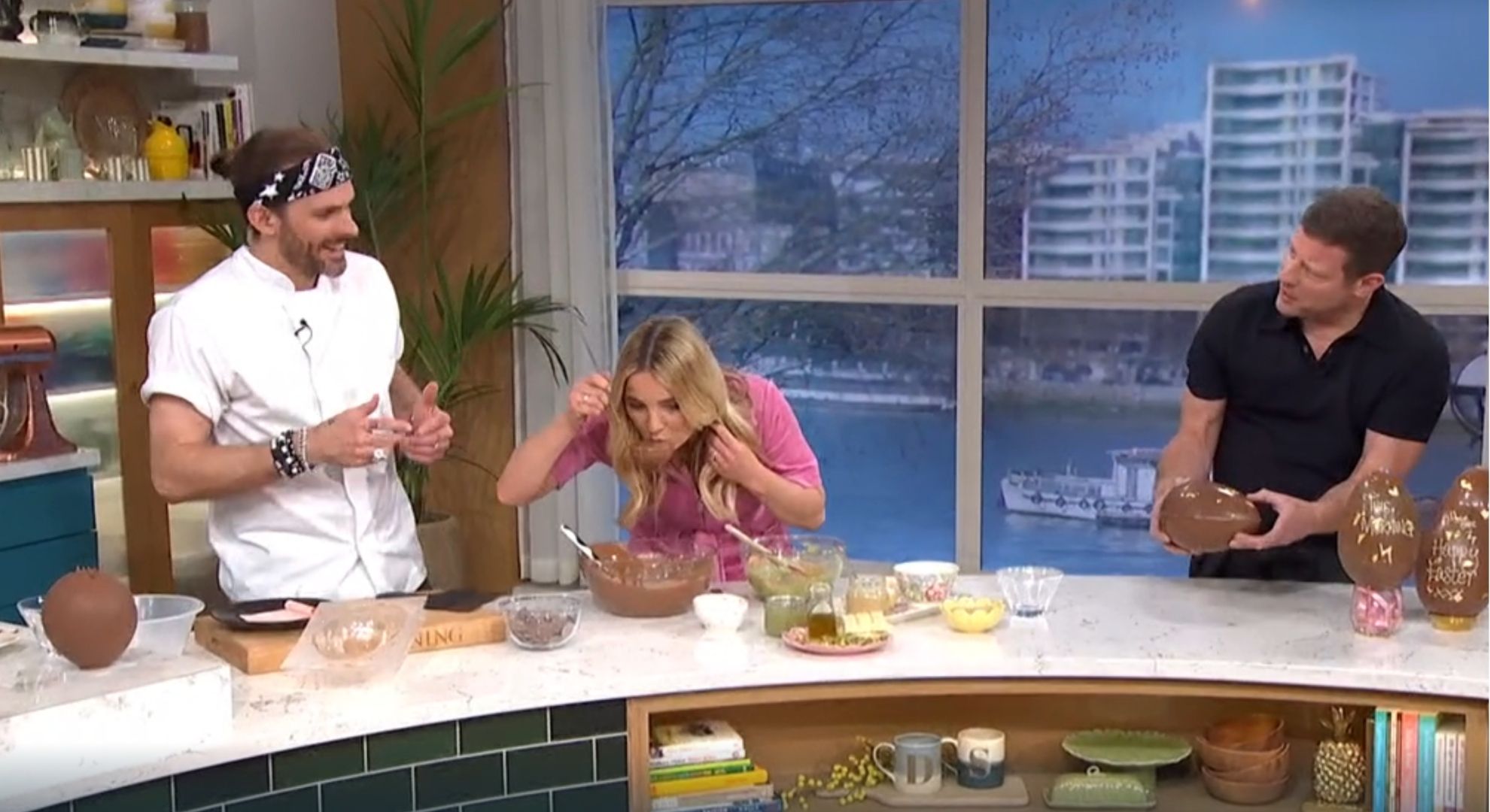 Oliver Dunn, Sian Welby drinking chocolate, Dermot O'Leary on This Morning 