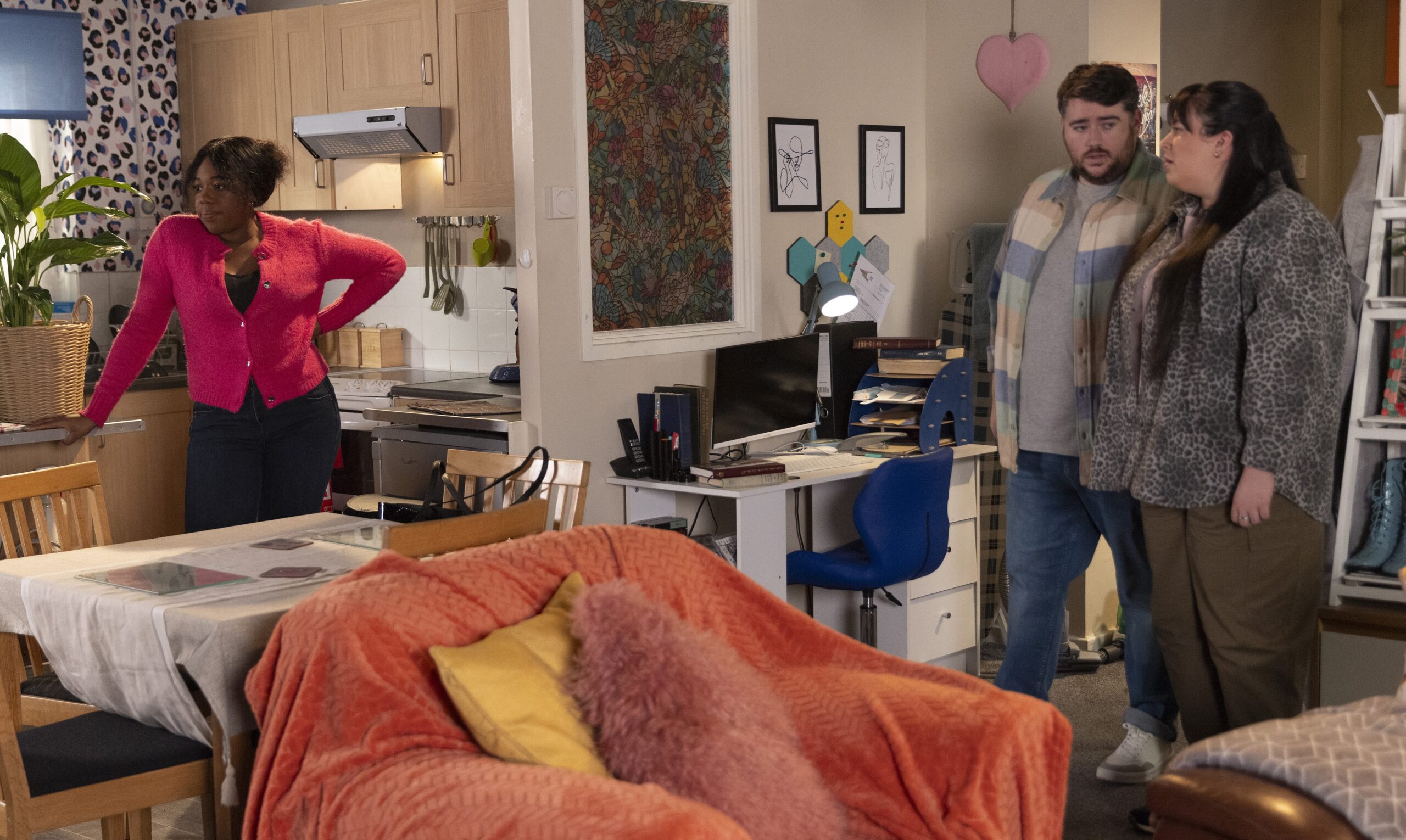 Dee-Dee serious in Corrie