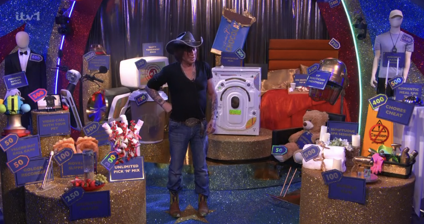 Mickey Rourke in CBB prize room