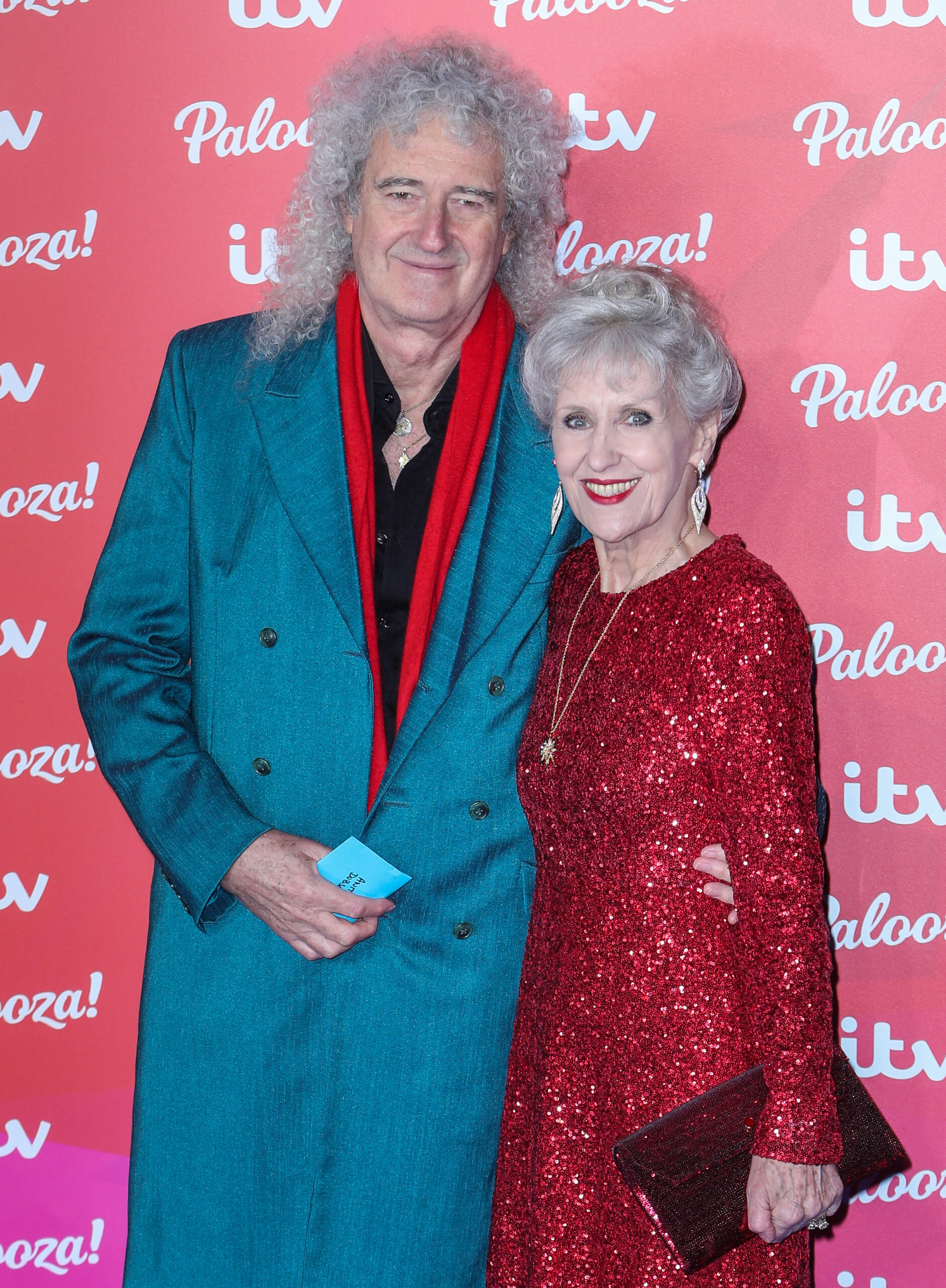 Brian May and Anita Dobson on the red carpet 