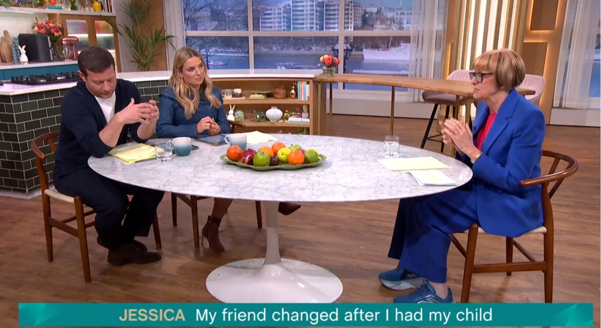 Dermot O'Leary and Sian Gibson listening to Phillipa Perry