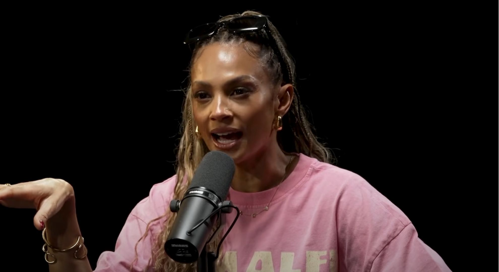 Alesha Dixon talking