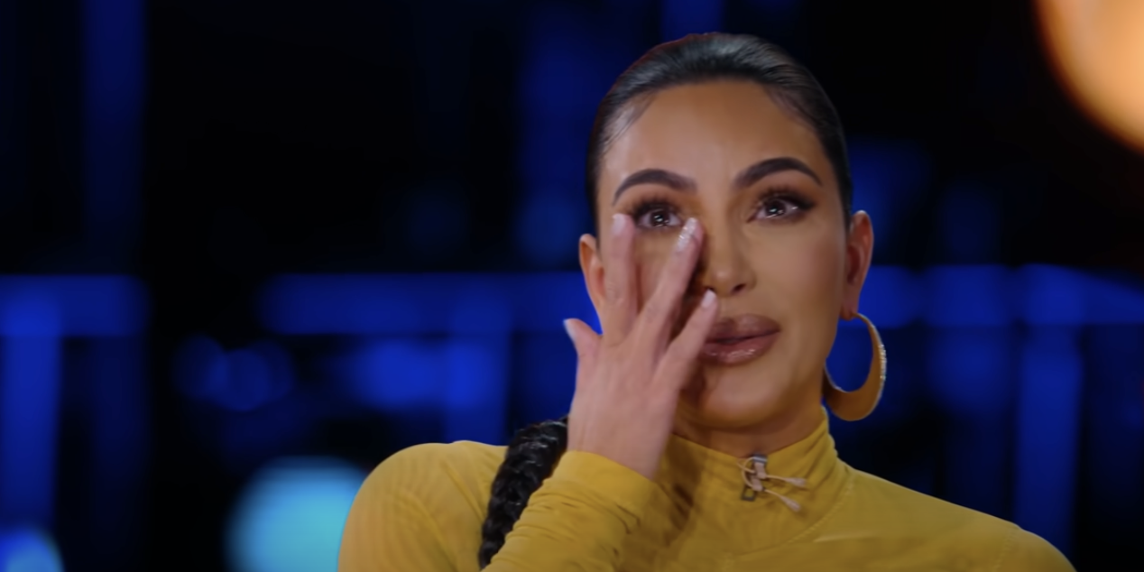 Kim Kardashian crying over Paris robbery