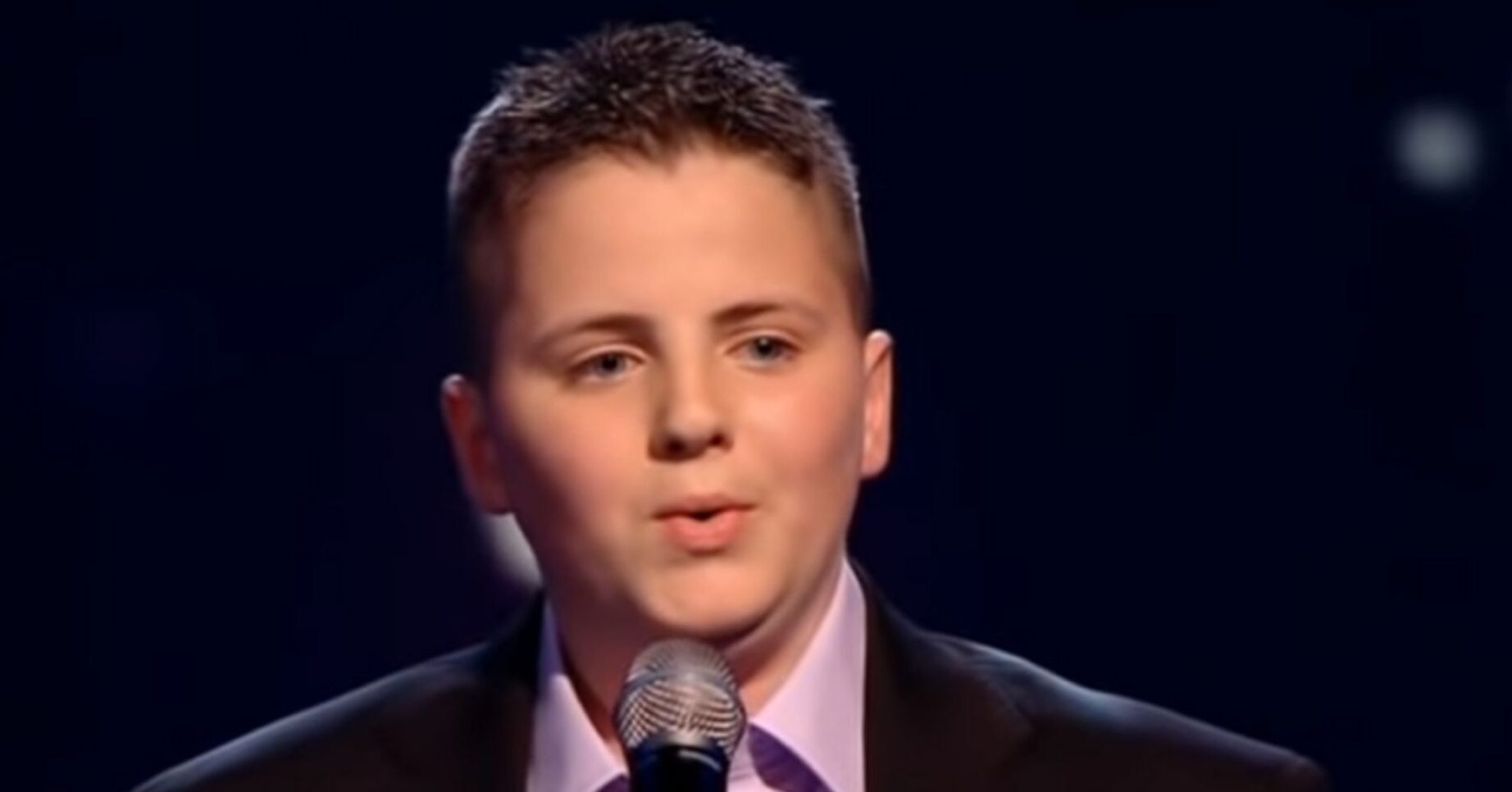 Andrew Johnston singing