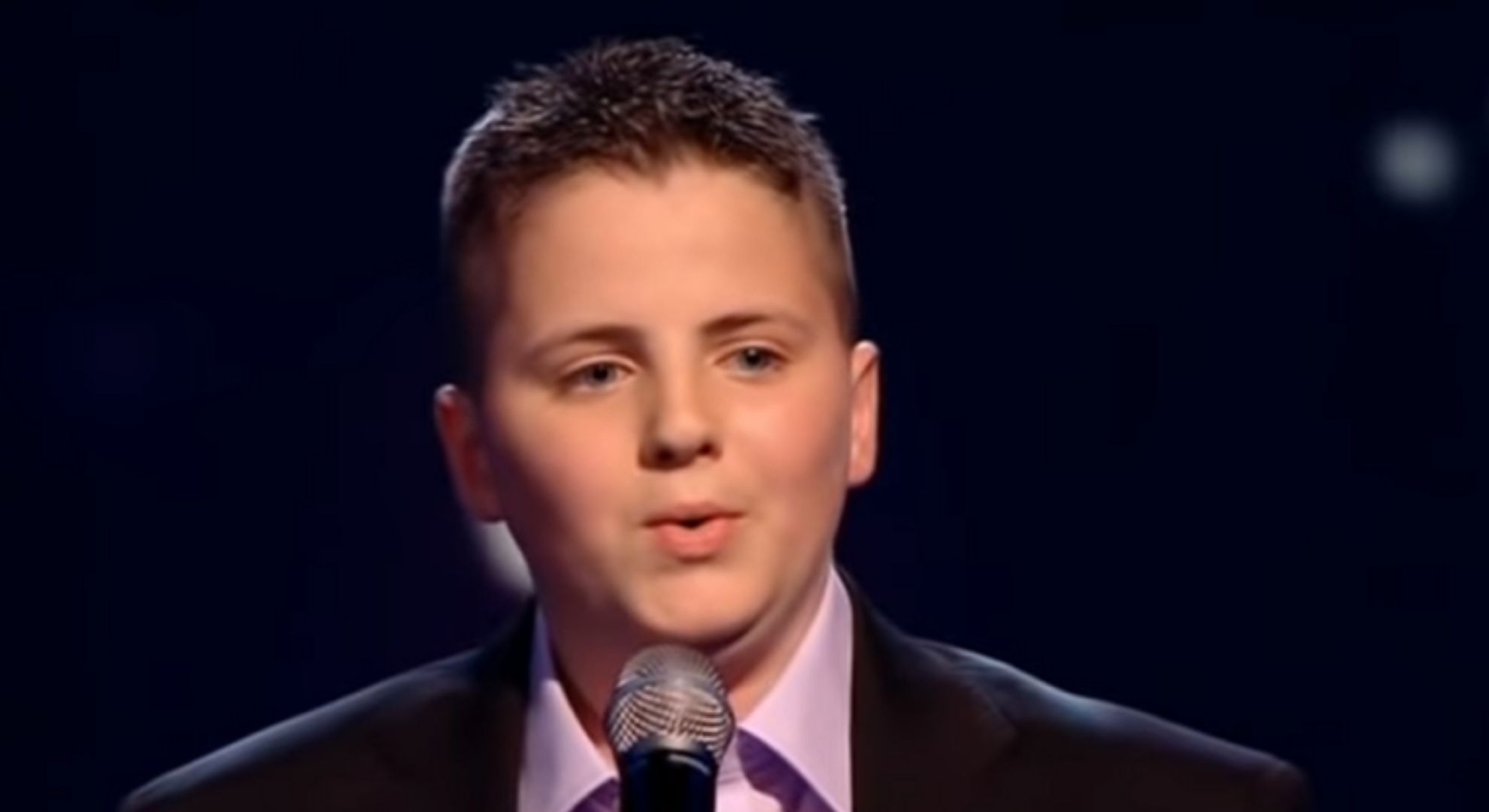 Andrew Johnston singing